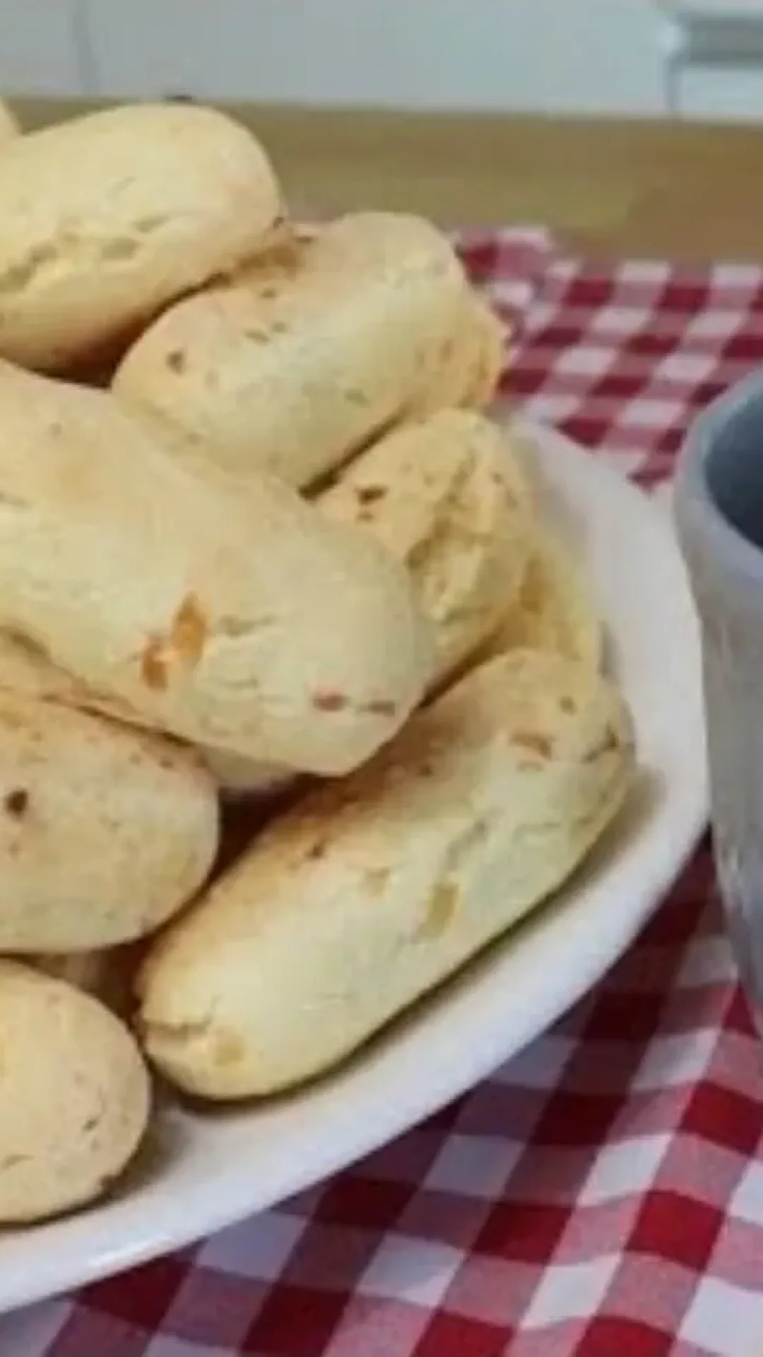 Biscoito de queijo sem escaldar: esse dá menos trabalho e fica uma delícia
