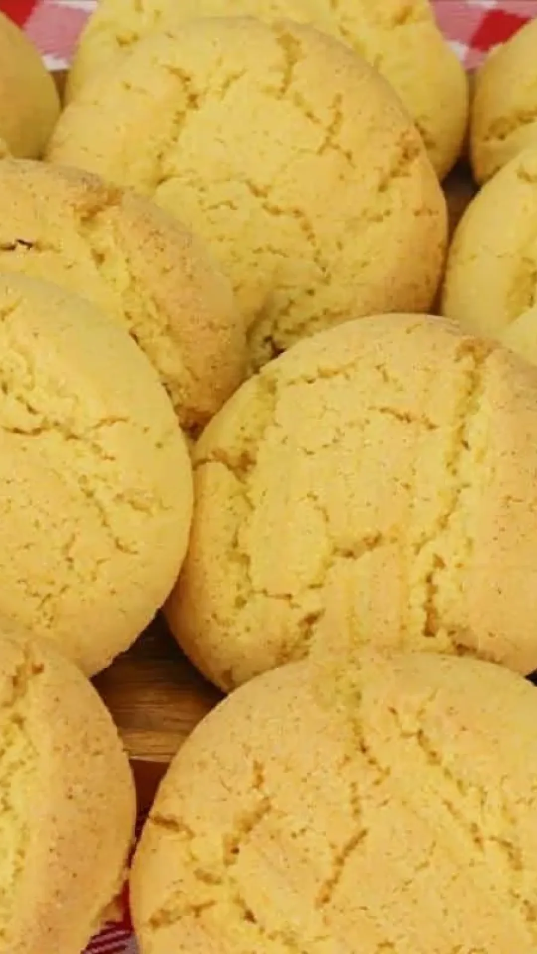 Bolacha de fubá da roça para servir com um cafezinho no lanche da tarde