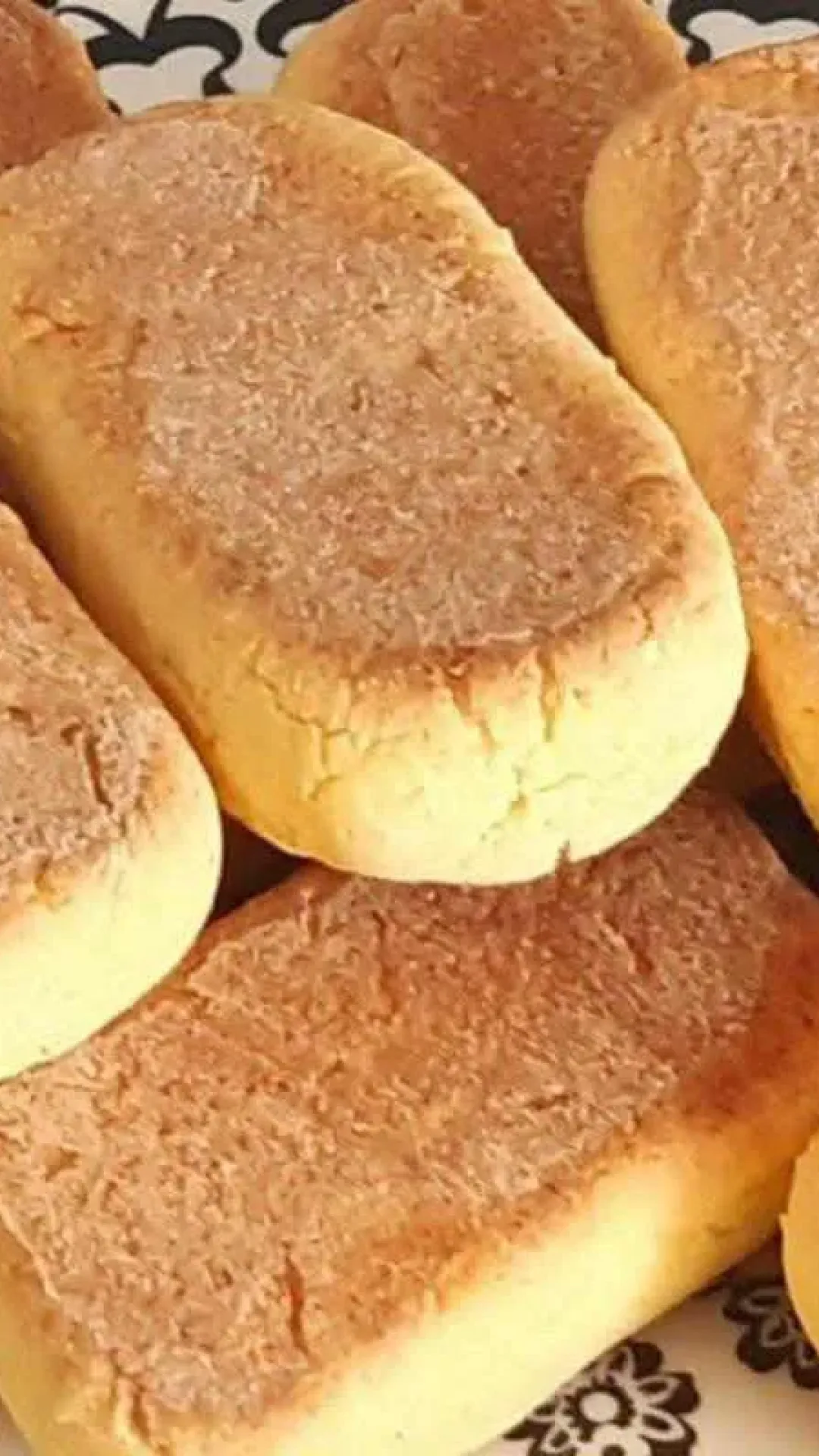 Bolachinha de milho crocante para servir com café quentinho à tarde