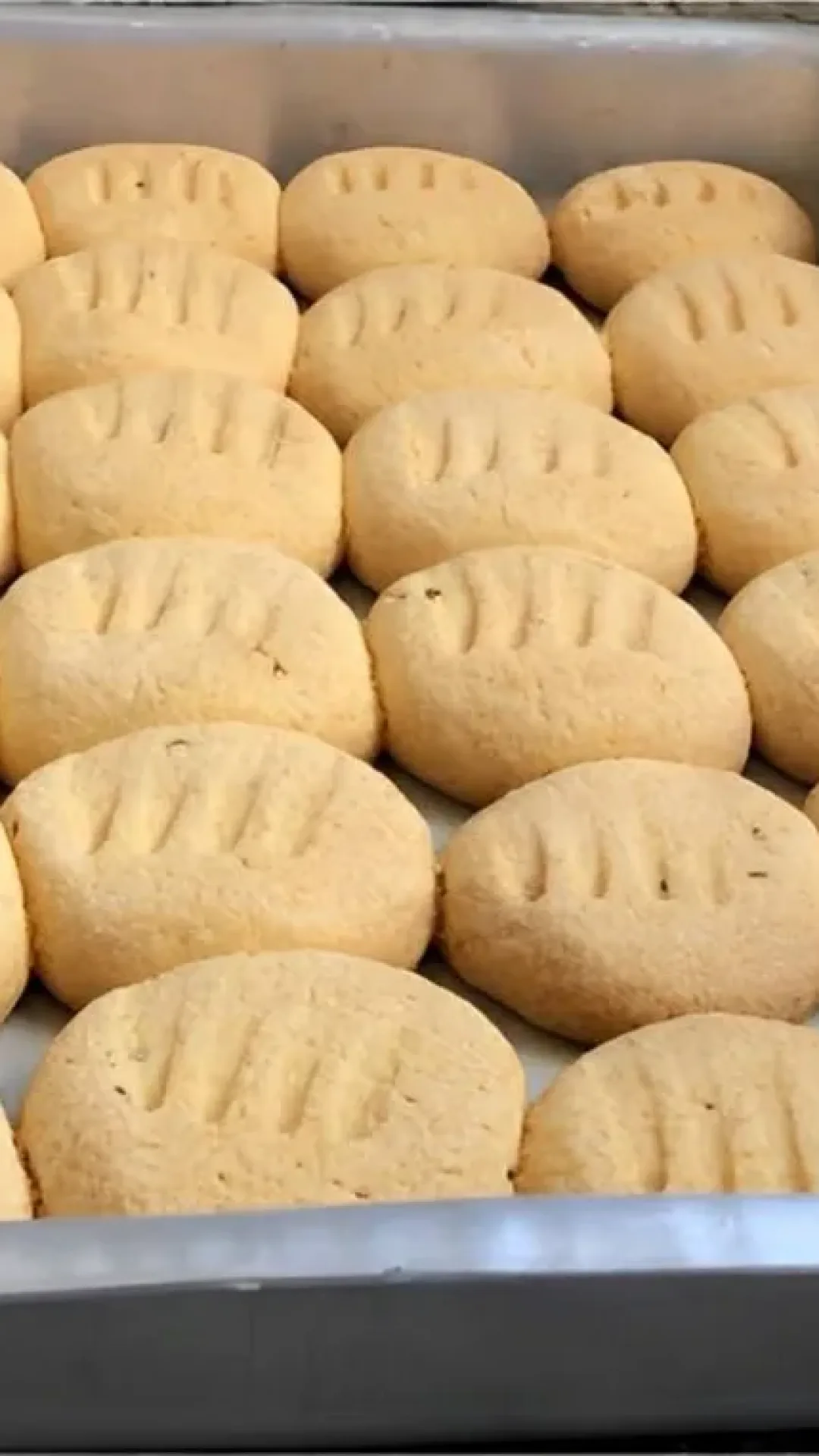 Bolachinha simples de fubá sem leite condensado fácil de fazer deliciosa e derrete na boca