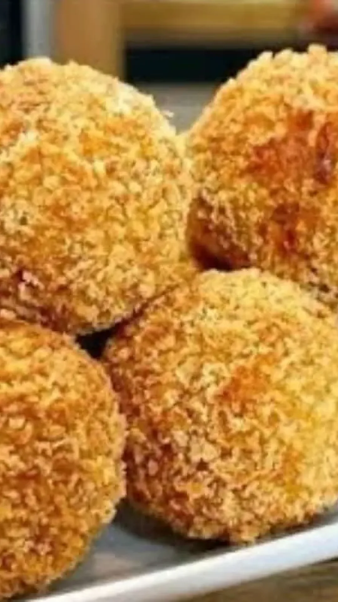 Bolinho de batata crocante por fora e cremoso por dentro: perfeito para o petisco em família