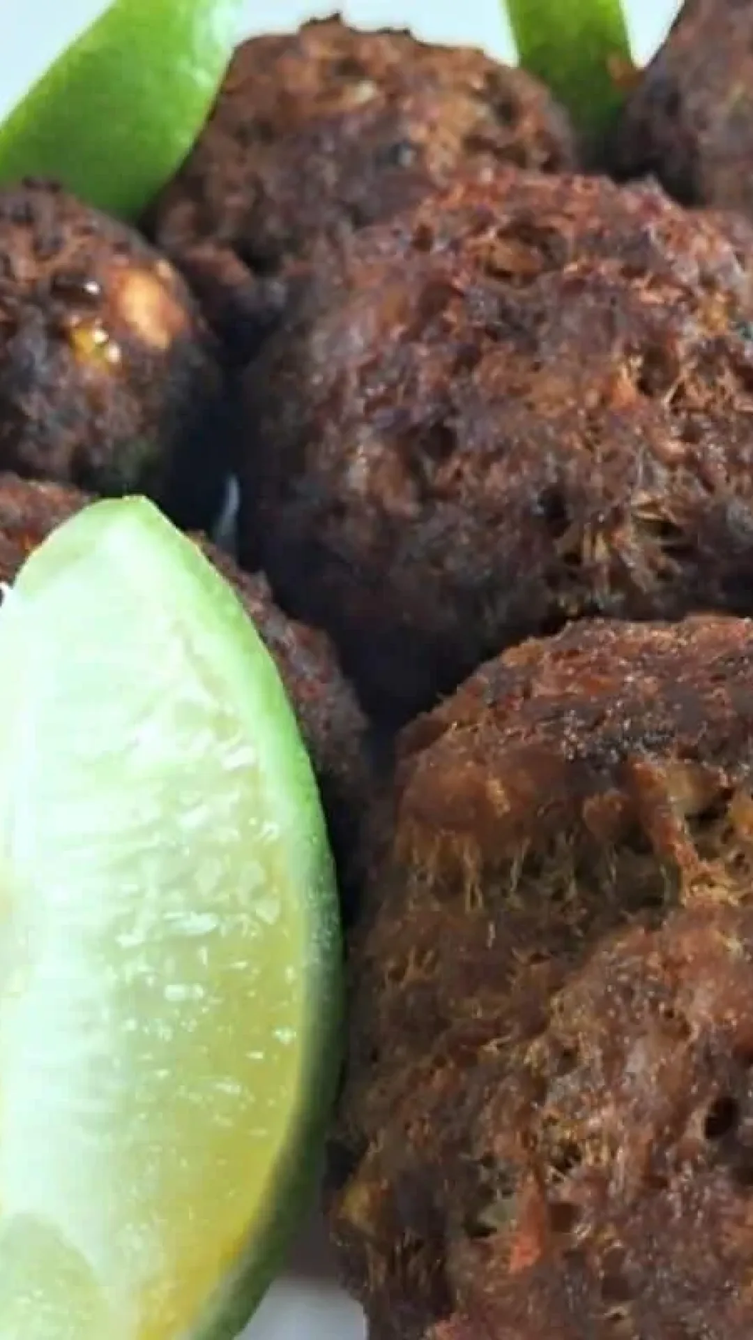 Bolinho de carne moída: petisco de boteco sequinho e saboroso para fazer no conforto da sua casa