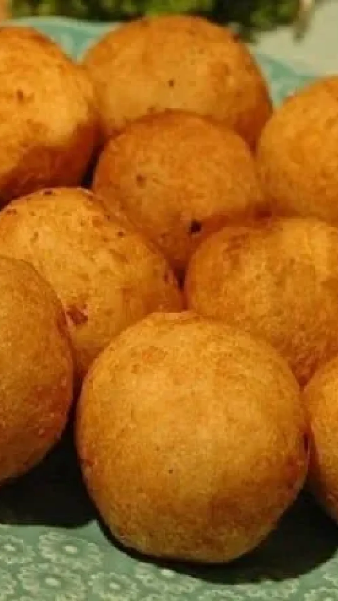 Bolinho de Mandioca Assado