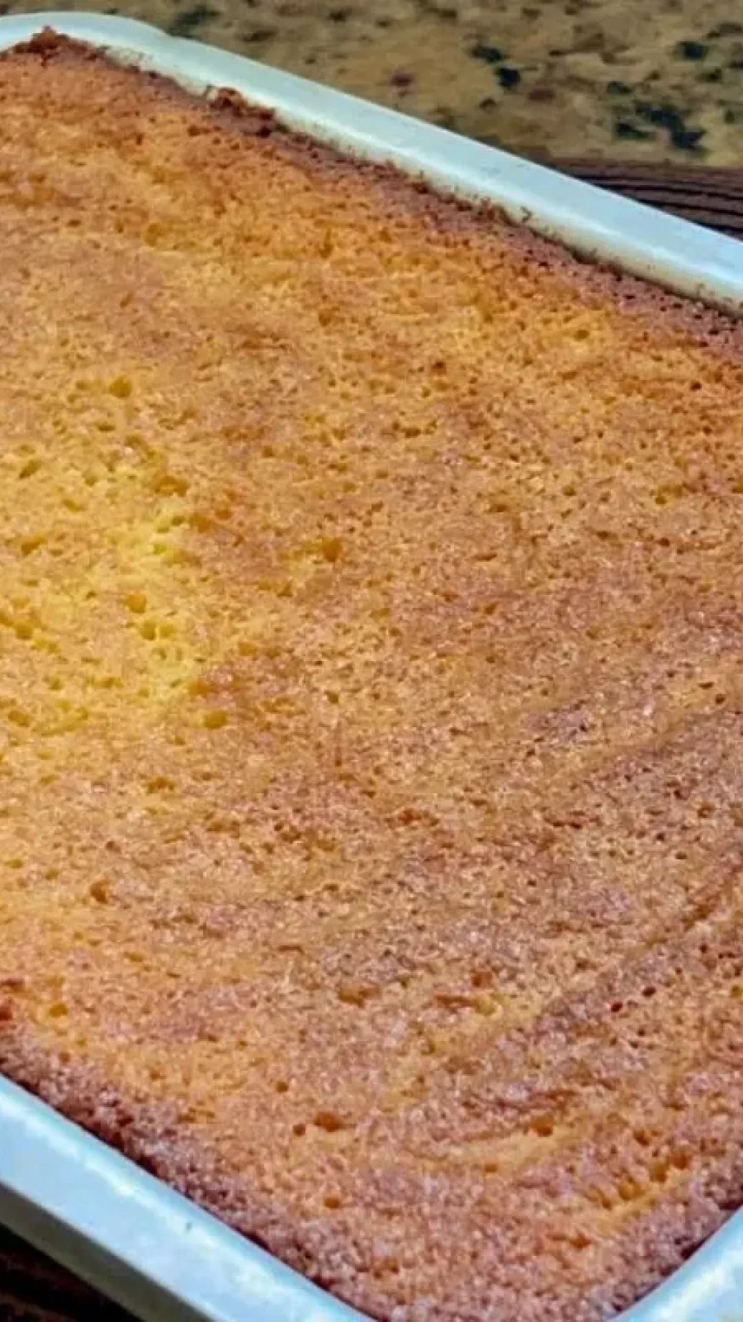 Bolo cocada sem trigo delicioso para saborear com uma xícara de café