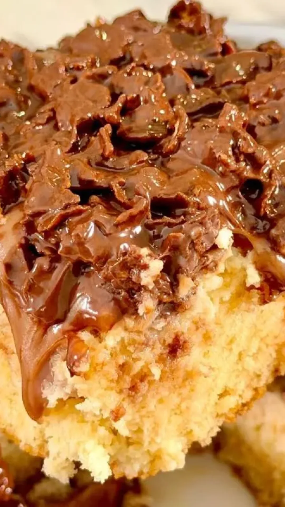 Bolo Crunch Cake: cuidado que vicia, fiz o bolo crocante mais famoso do momento
