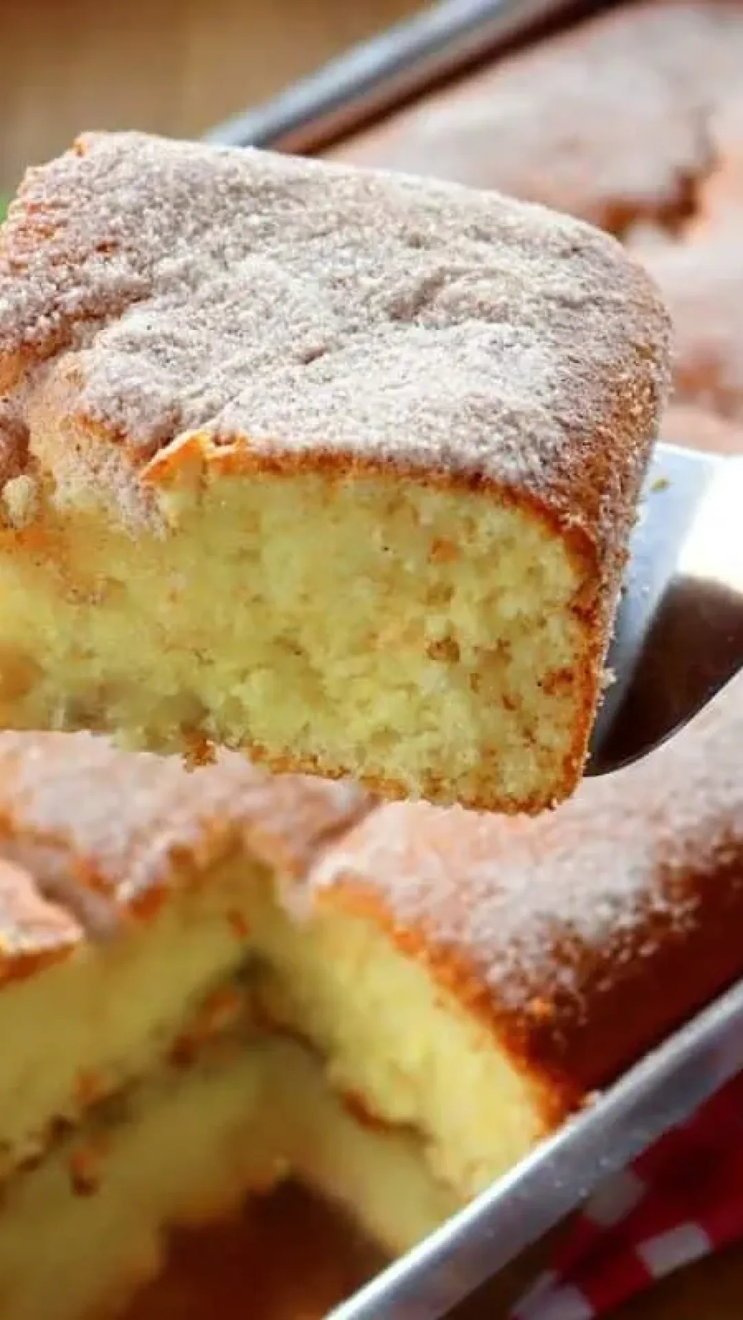Bolo de banana numa versão super fofinha e econômica, perfeita para aproveitar as frutas maduras