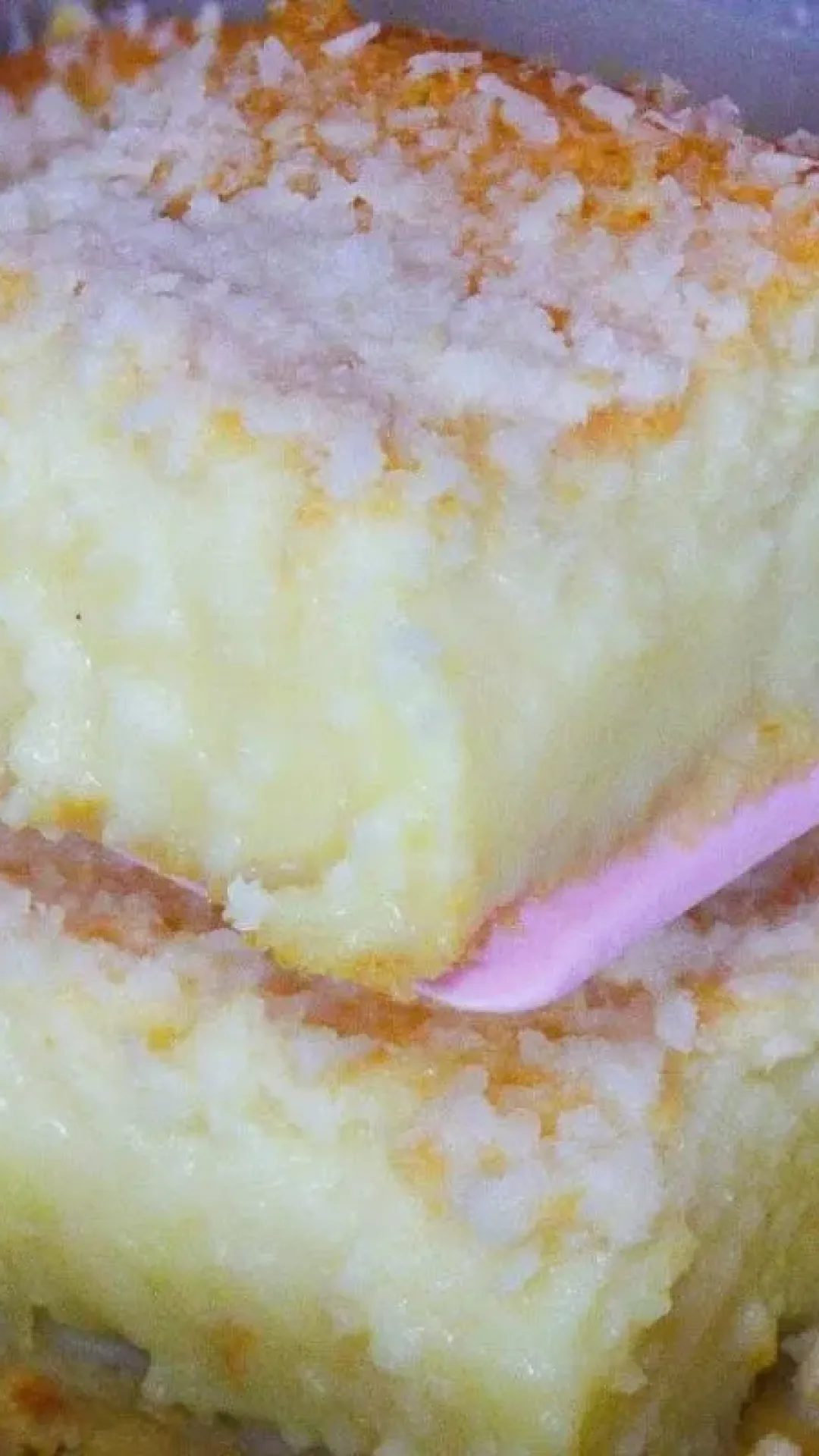Bolo de coco sem trigo molhadinho: quando você experimentar não vai acreditar que não tem farinha