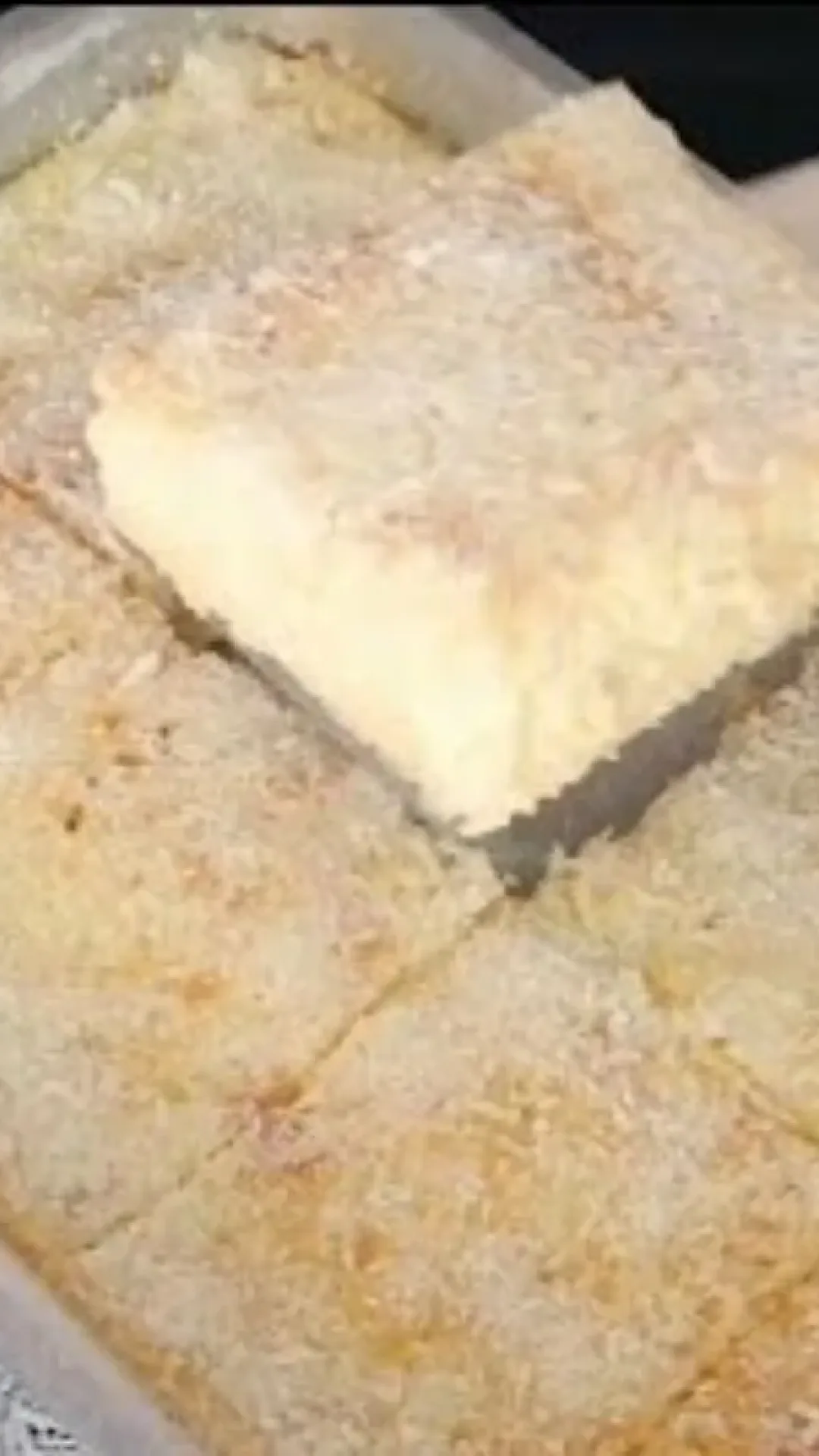 Bolo de coco super fofinho e molhadinho para deixar sua mesa de réveillon ainda mais irresistível