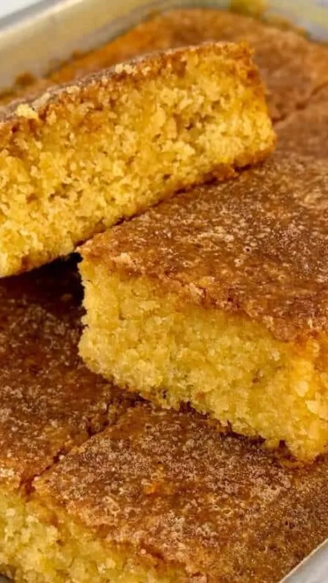 Bolo de fubá fofinho e super gostoso que você faz seguindo 2 passos bem simples