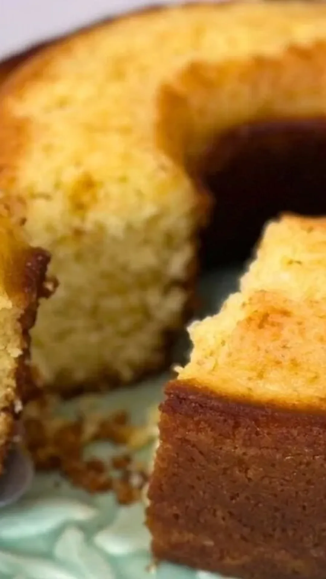 Bolo de laranja com calda: a receita simples e fofinha para deixar seu café da tarde de Natal