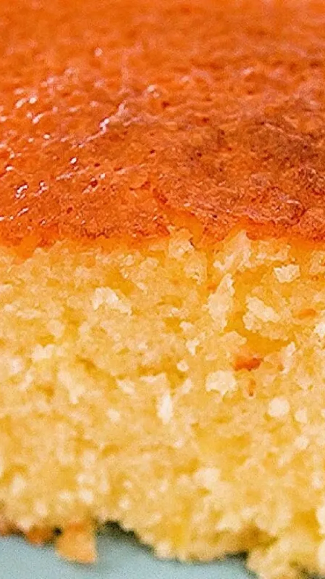 Bolo de laranja fofinho e delicioso que você vai querer fazer hoje mesmo no liquidificador