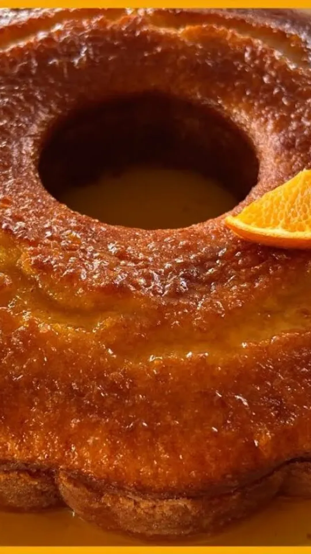 Bolo de laranja fofinho típico de vó, que derrete na boca e vai perfumar a sua cozinha