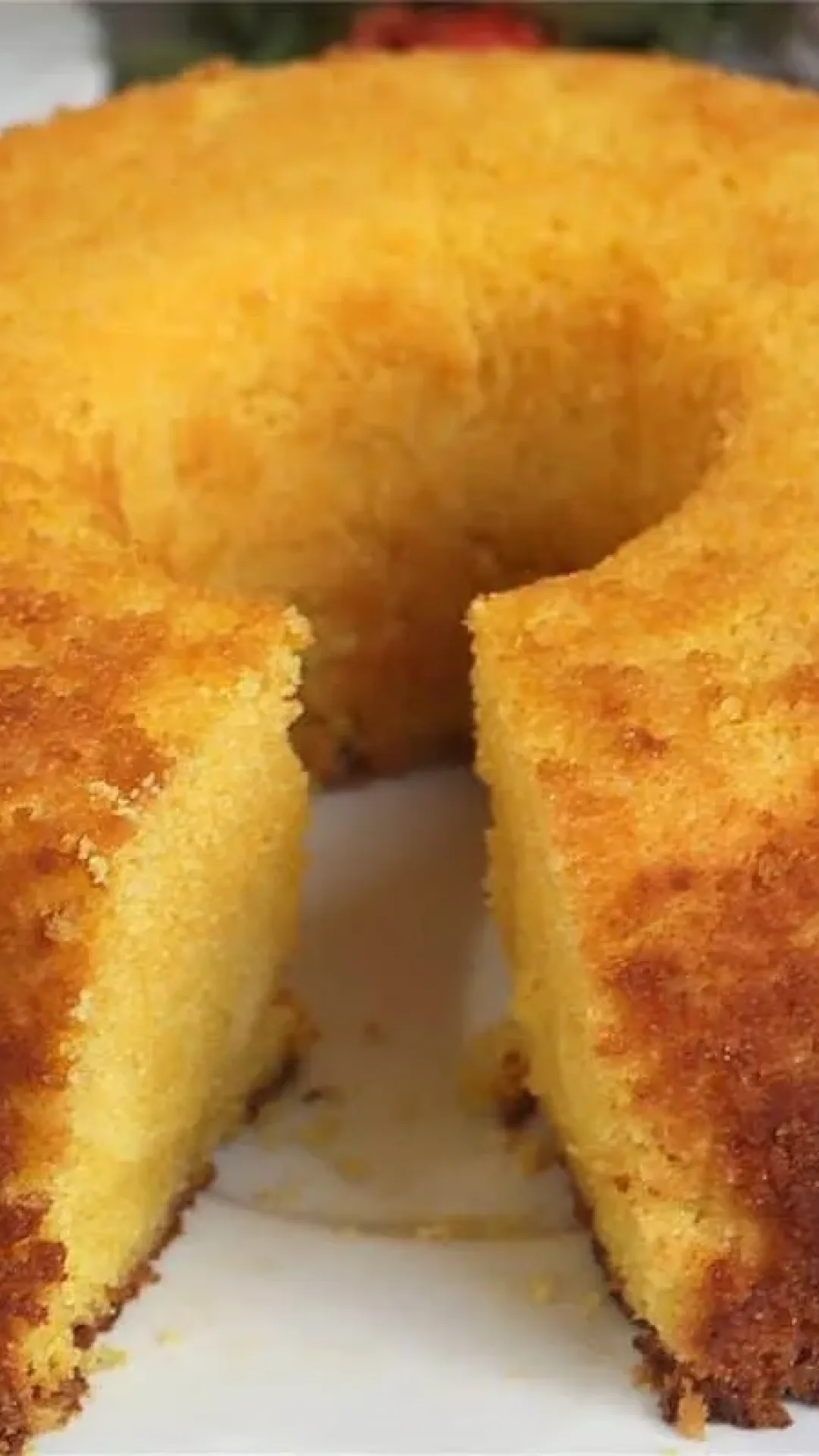 Bolo de laranja sem leite: fofinho, feito no liquidificador e perfeito para o café da tarde
