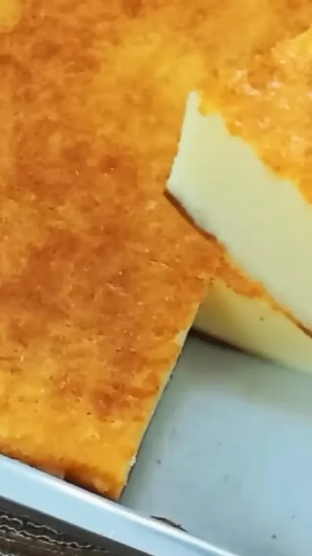 Bolo de leite cremosão: não dá para saber se é bolo ou pudim