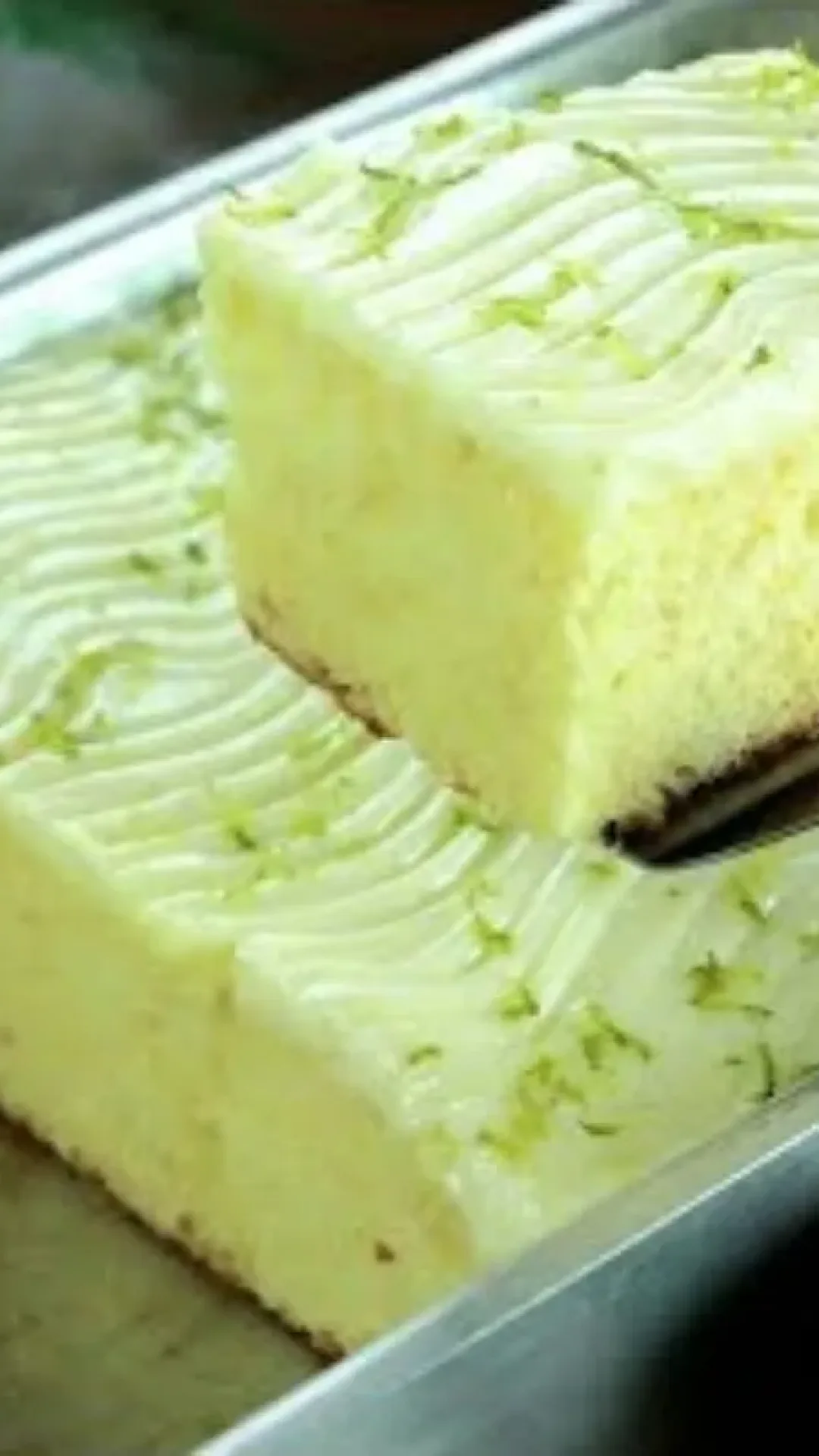 Bolo de limão fofinho: o preparo simples para fazer um bolo molhadinho e para acompanhar seu café