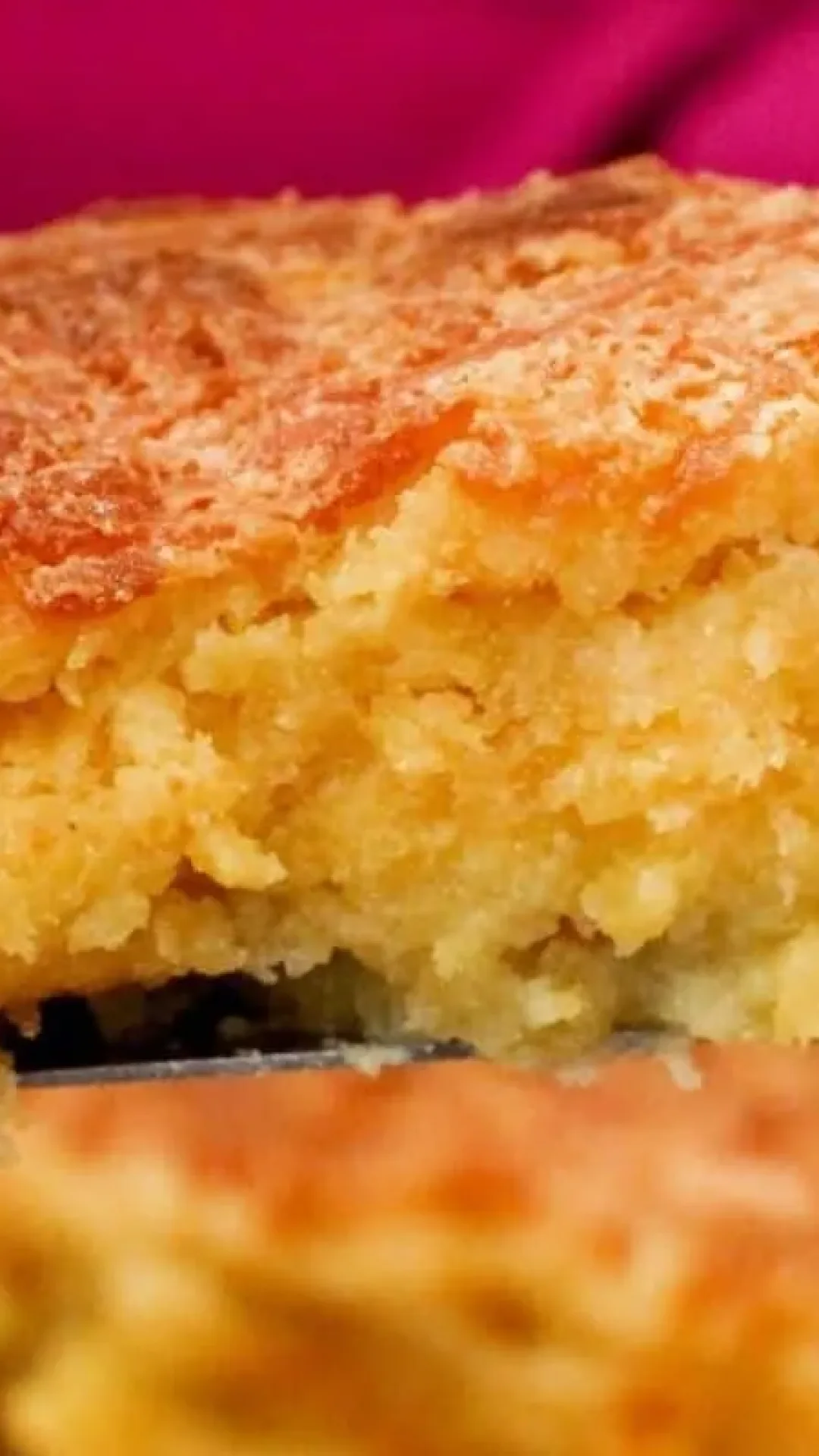 Bolo de milho cremoso muito fácil com sabor de festa na roça
