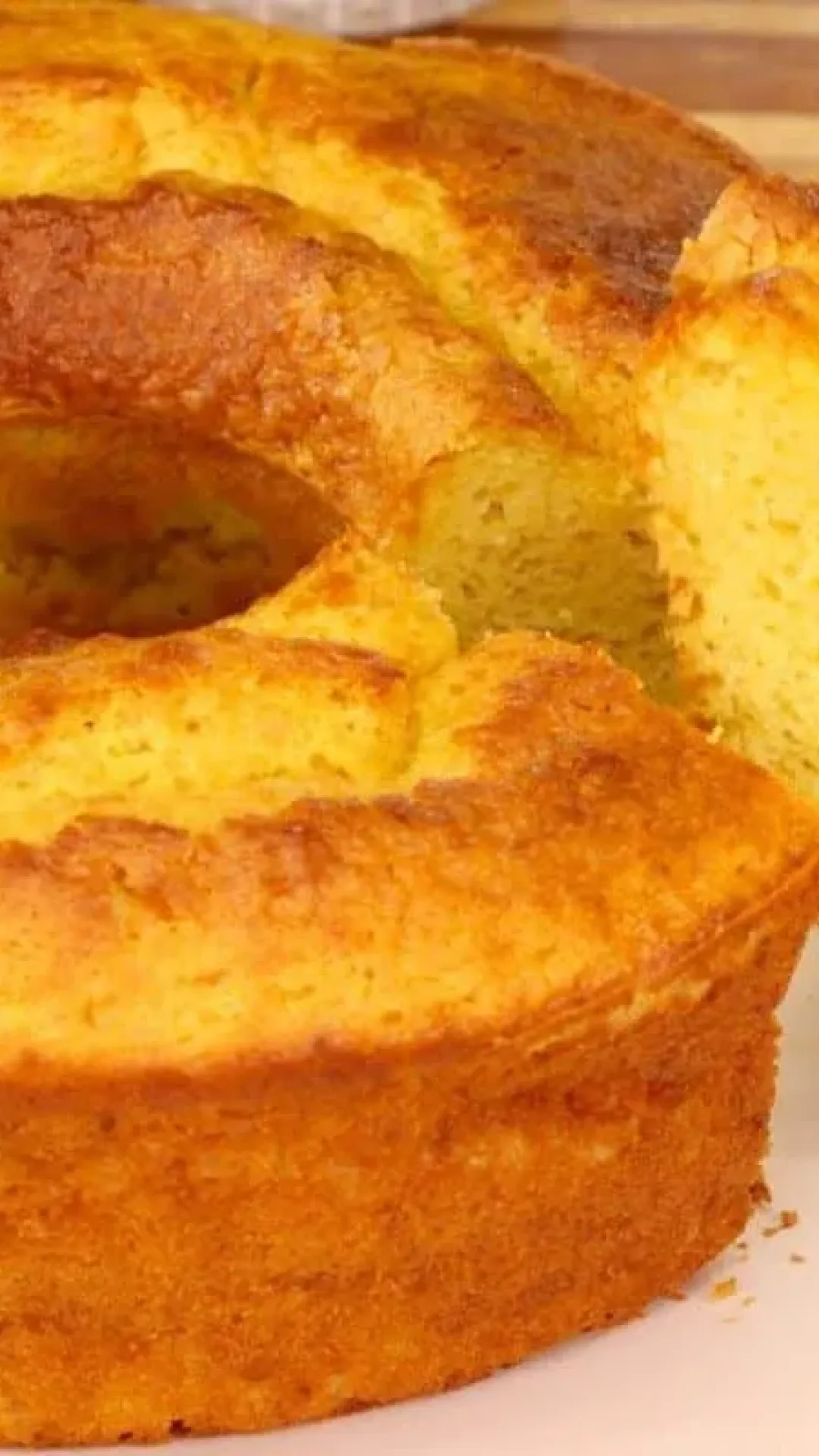Bolo de milho de latinha super fofinho e fácil de fazer para acompanhar seu cafezinho