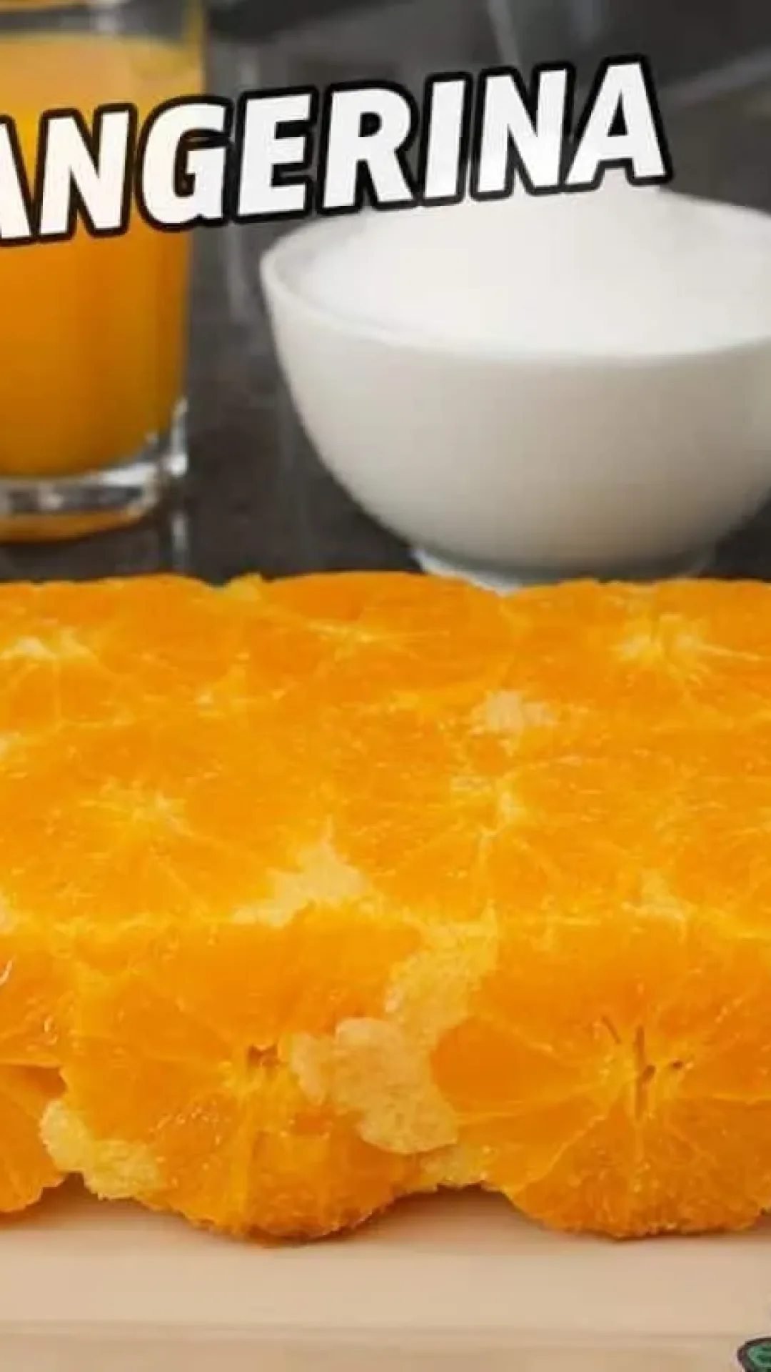 Bolo de tangerina fofinho e molhadinho, que é rápido de fazer e vai perfumar a sua cozinha