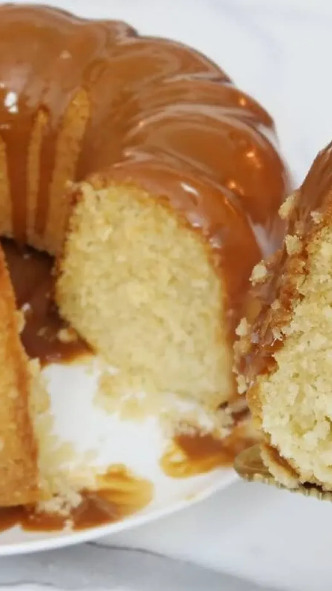 Bolo de tapioca com cobertura: todo mundo que experimenta pede mais um pedaço