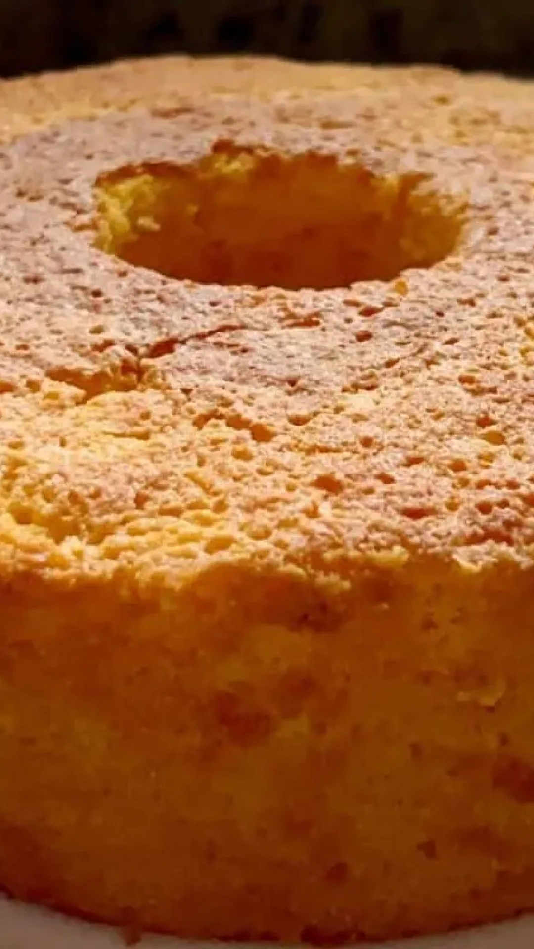 Bolo grande sem farinha, que não trigo e fica muito fofinho para acompanhar o seu café