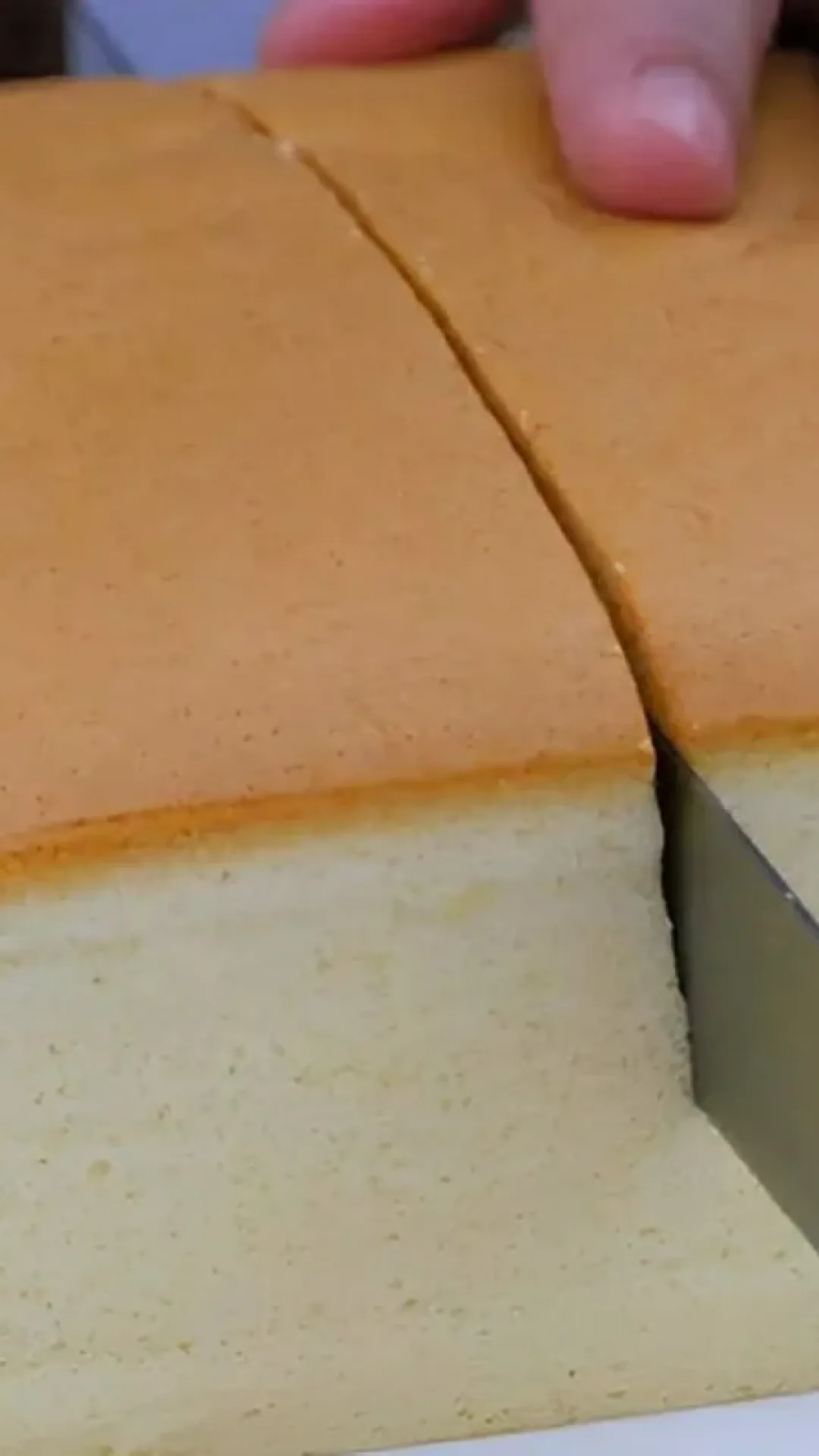 Bolo japonês ou bolo nuvem aquele bolo leve e fofinho dos vídeos para fazer na sua casa