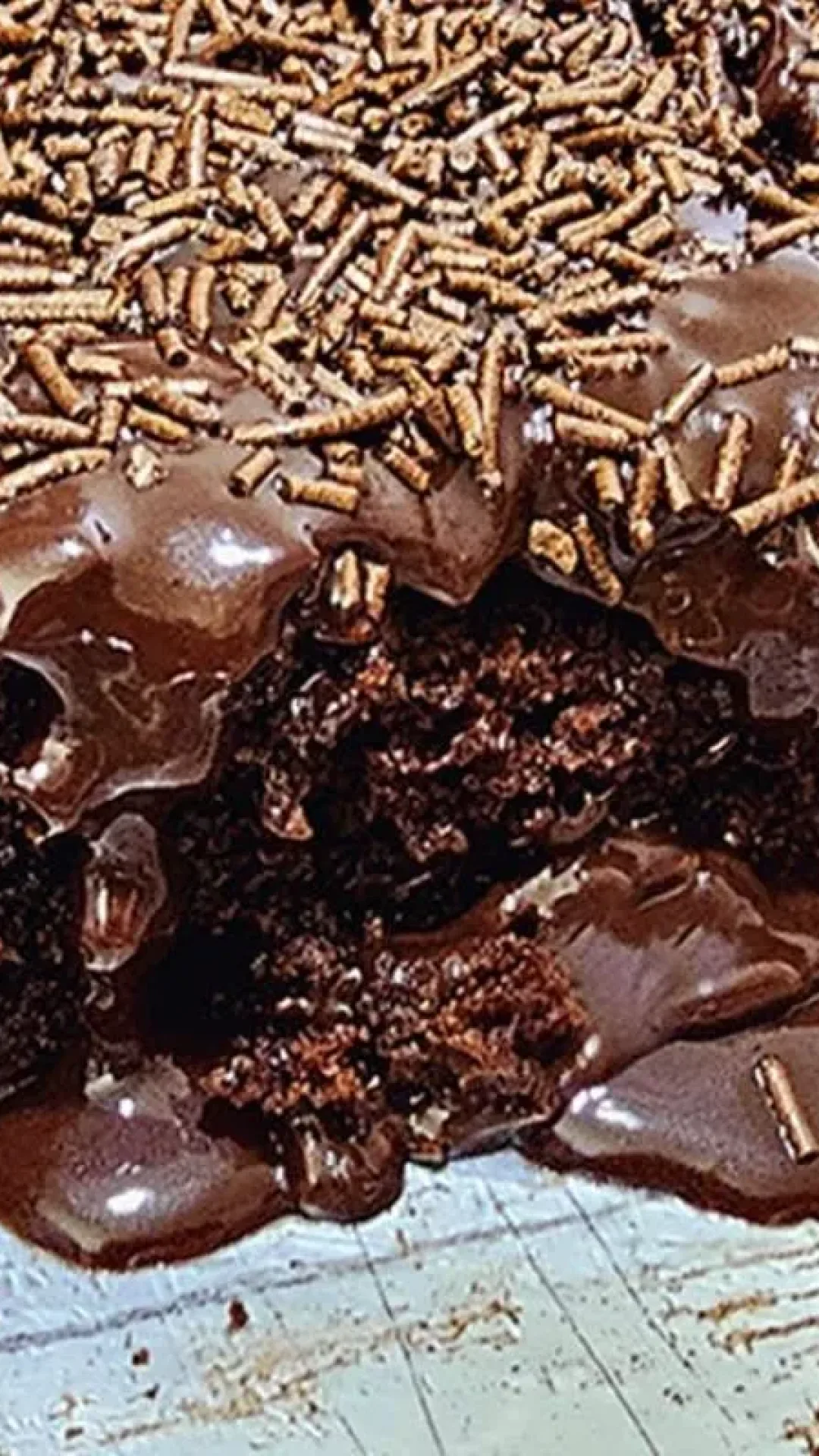 Bolo nega maluca de chocolate fofinho que derrete na boca e todo mundo pede de novo