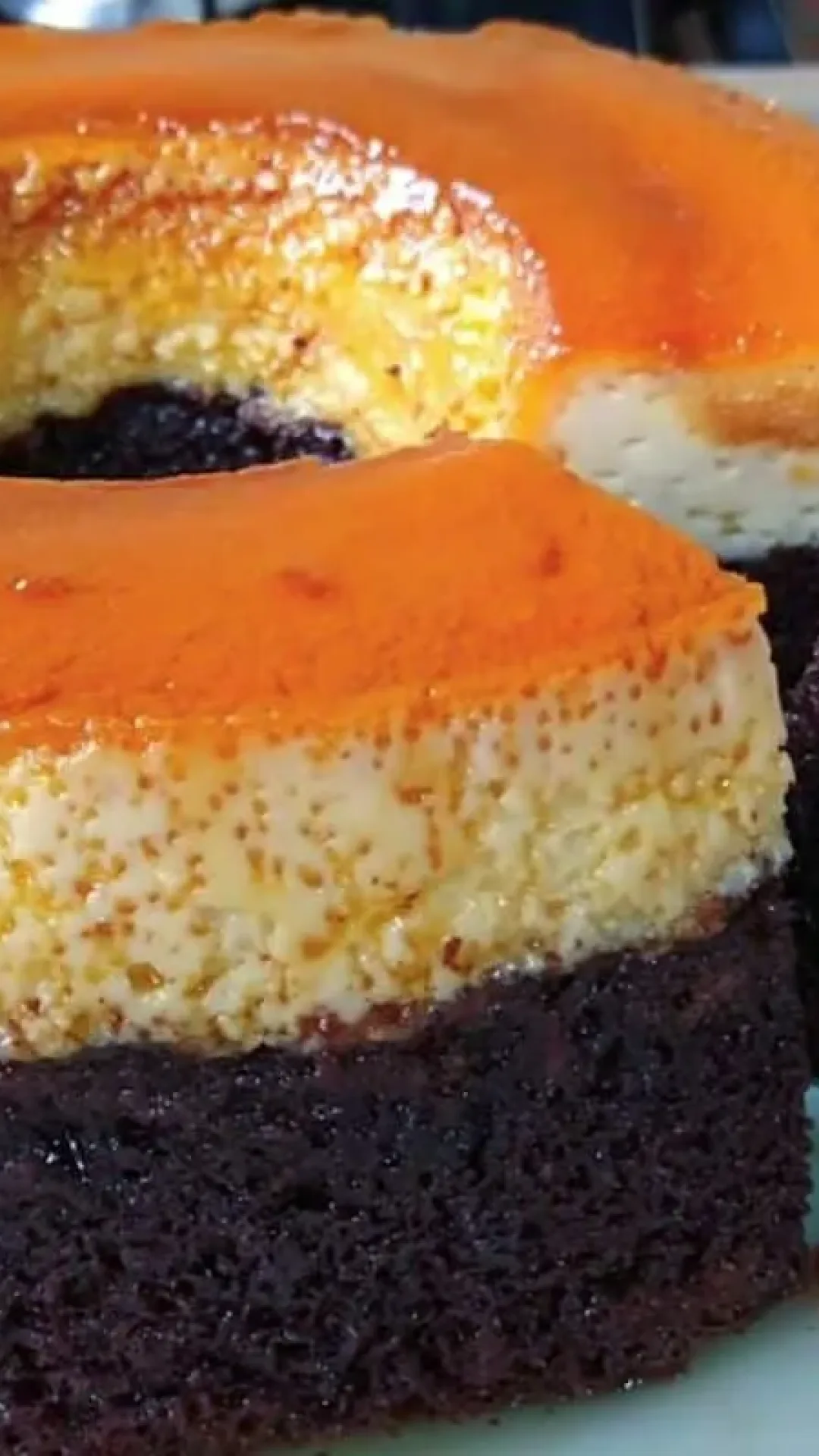 Bolo pudim de chocolate, uma delícia feita no liquidificador de um jeito simples e rápido