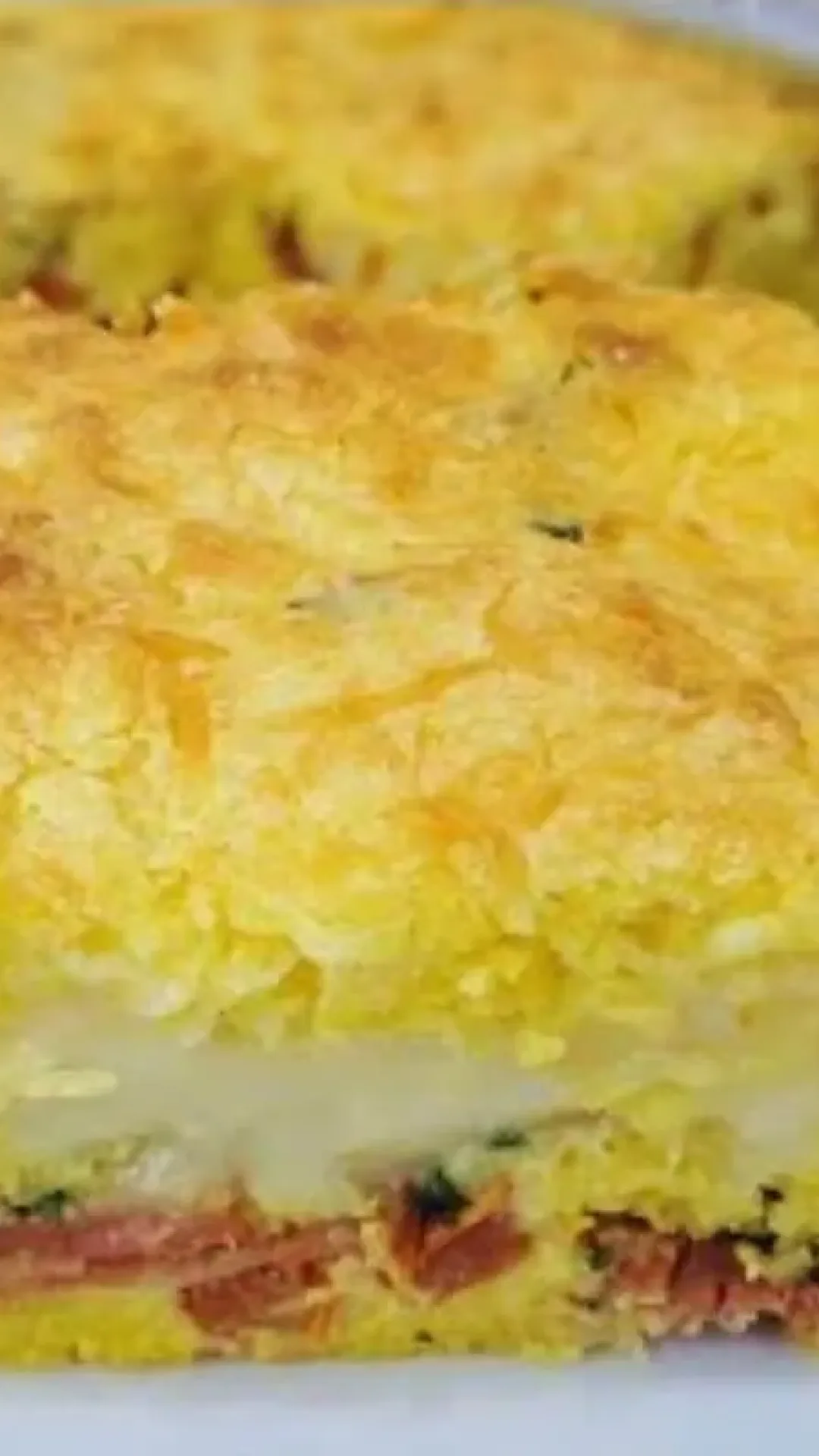 Bolo salgado de flocão com calabresa e requeijão: deliciosa para o seu lanche