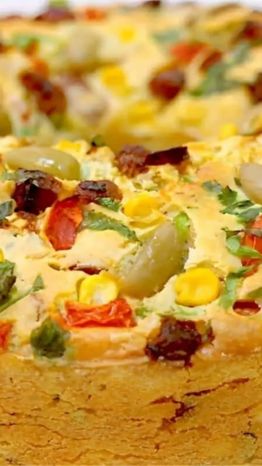 Bolo salgado fácil e rápido um lanche delicioso e que ainda vai enfeitar a sua mesa
