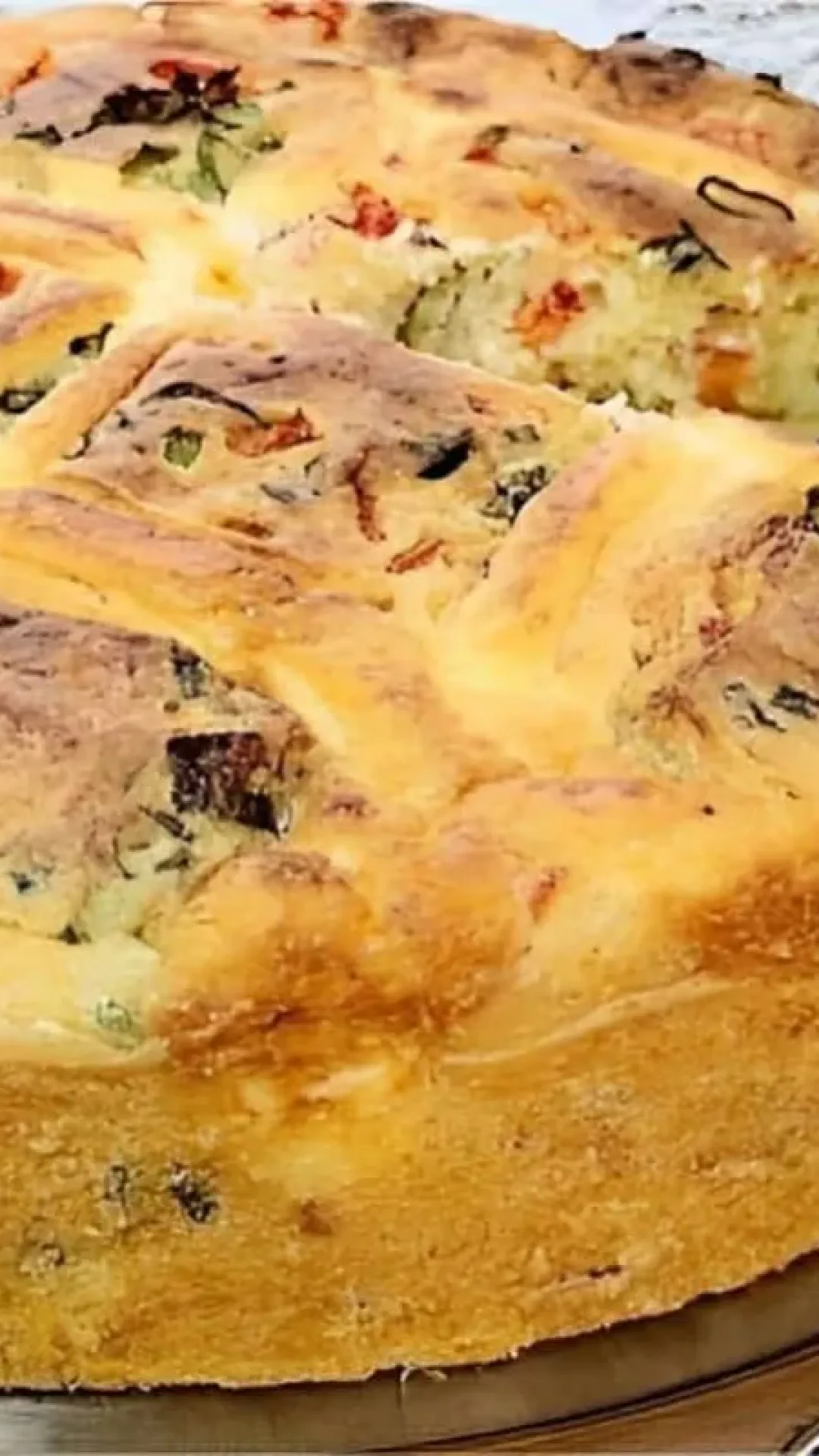 Bolo salgado fofinho fácil e delicioso perfeito para o seu lanche ou café