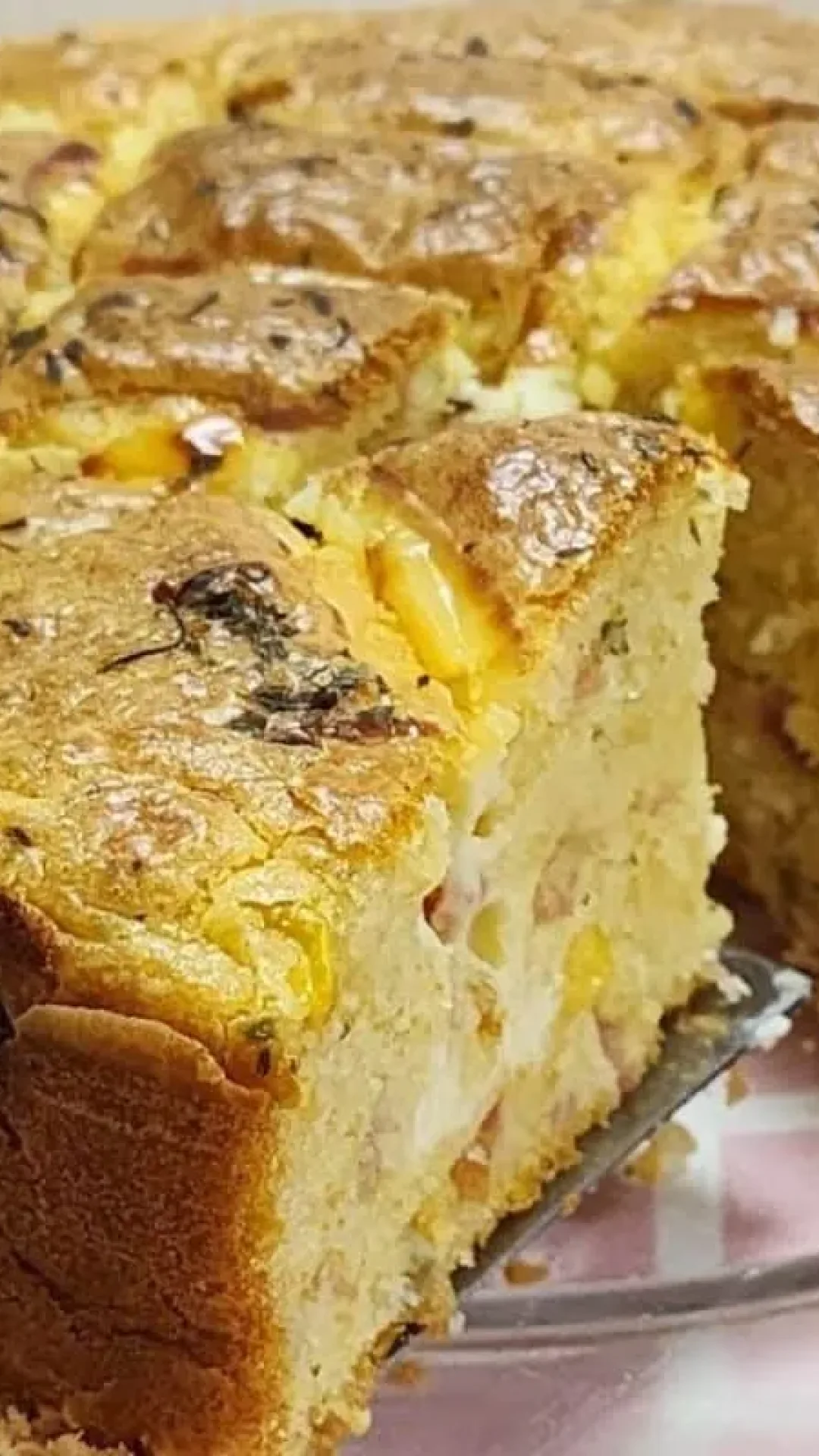 Bolo salgado fofinho: uma receita rápida e prática que fica muito saborosa e cheirosa