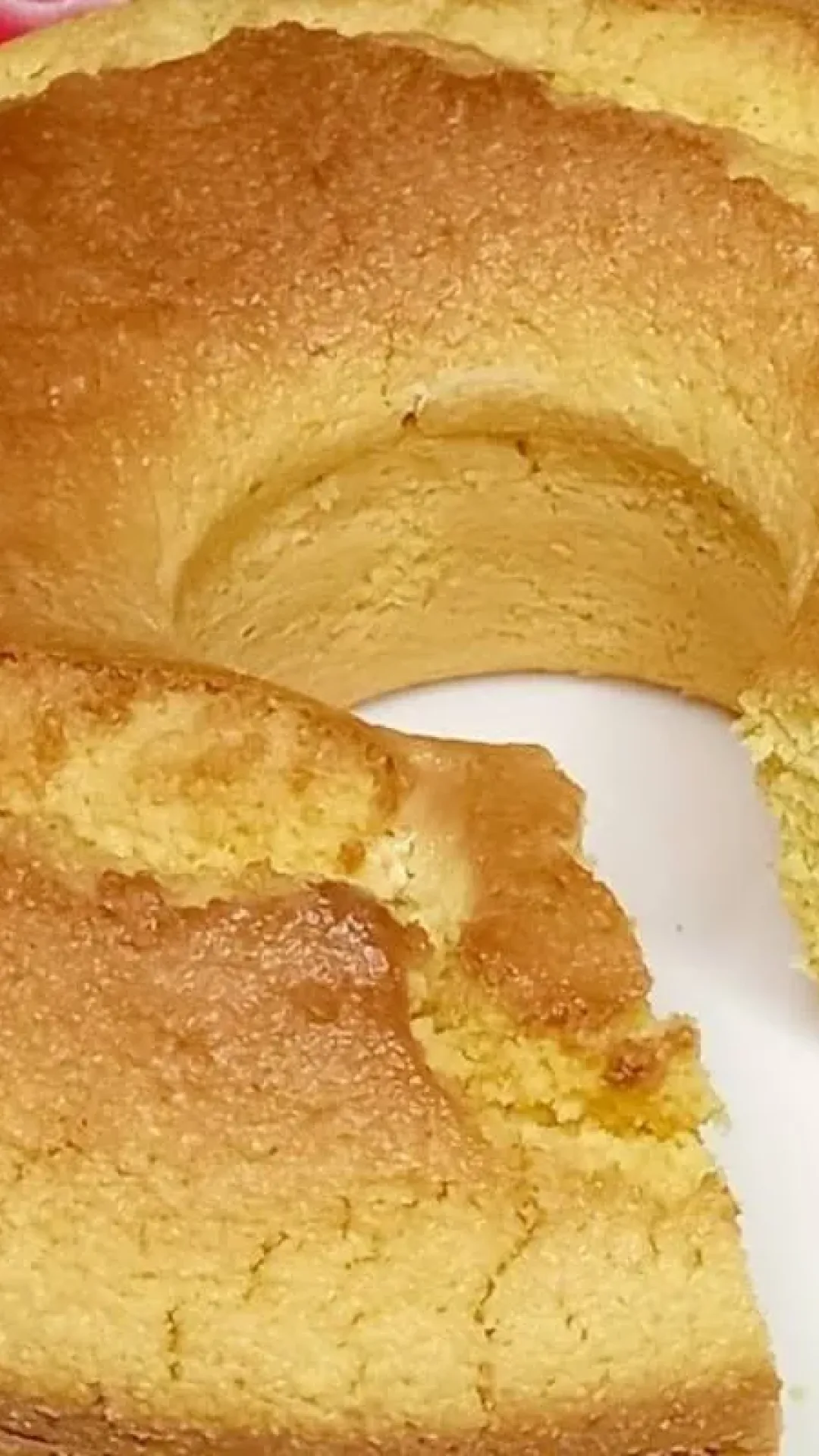 Bolo zero lactose e sem farinha de trigo que fica macio e molhadinho