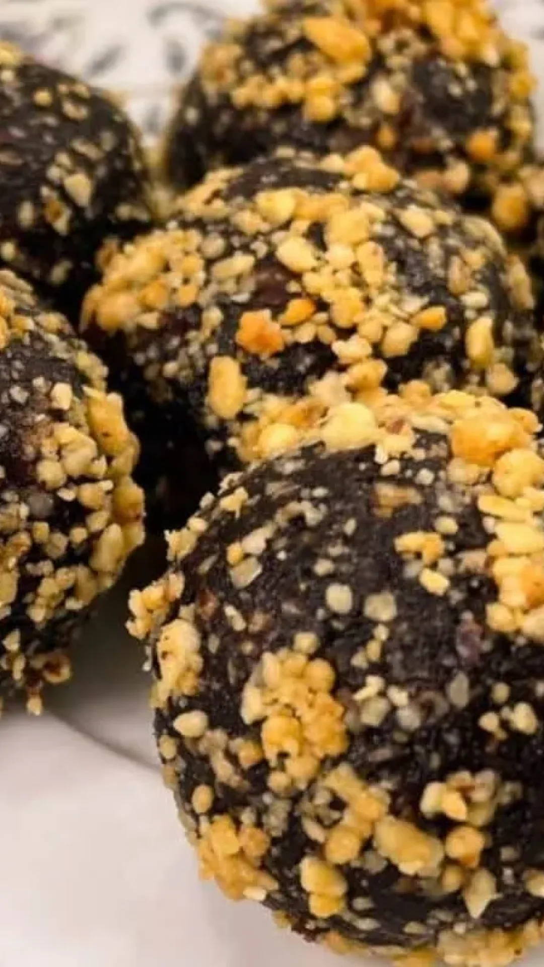 Brigadeiro de amendoim fácil e pronto em minutos, um docinho que todos vão amar
