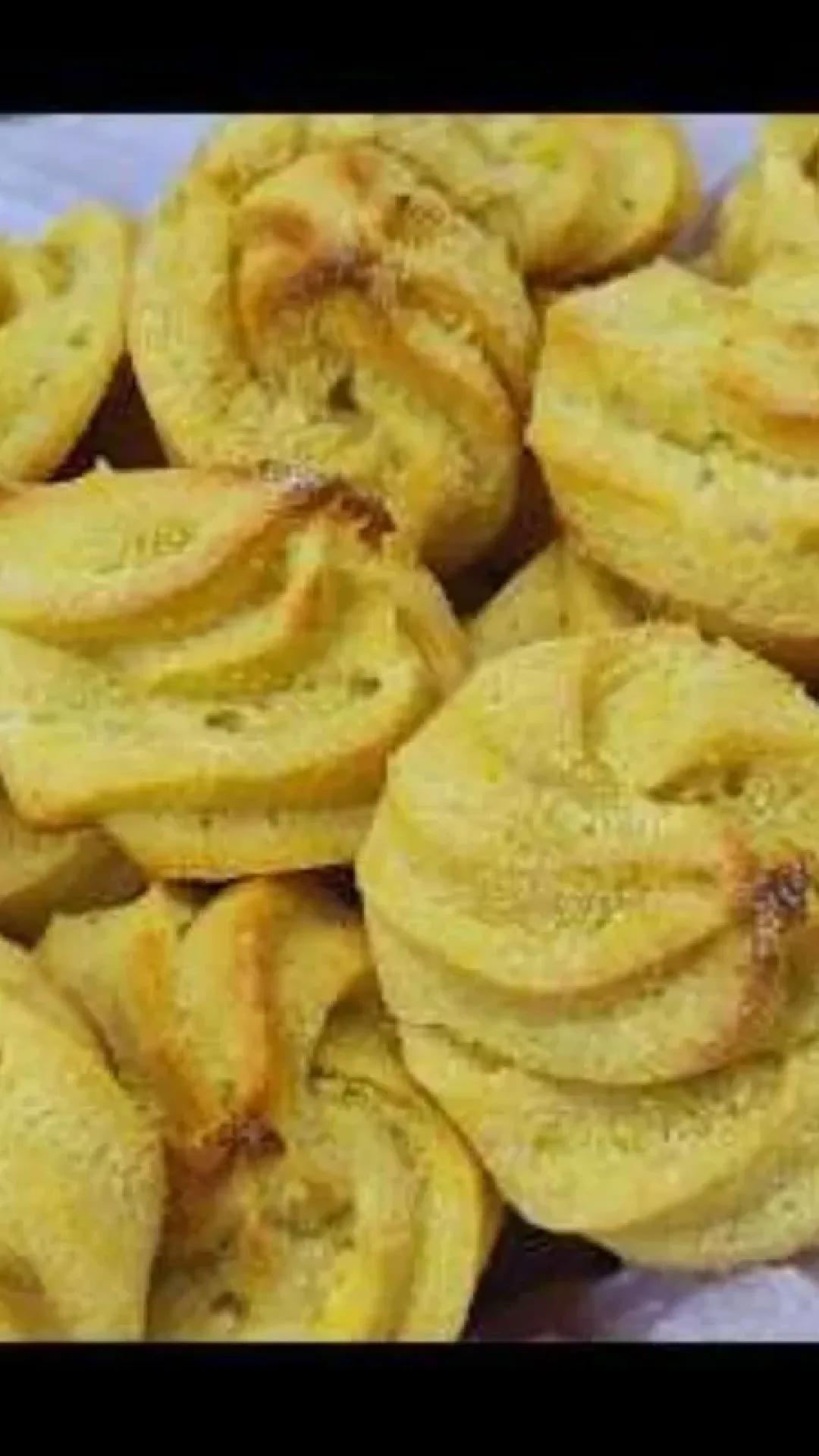 Broa de fubá bem aerada e muito macia, com aquela receita tradicional e deliciosa da roça