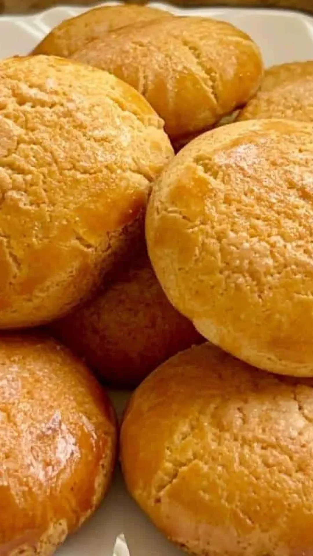 Broa de fubá da vovó crocante por fora e desmancha na boca na hora do cafézinho