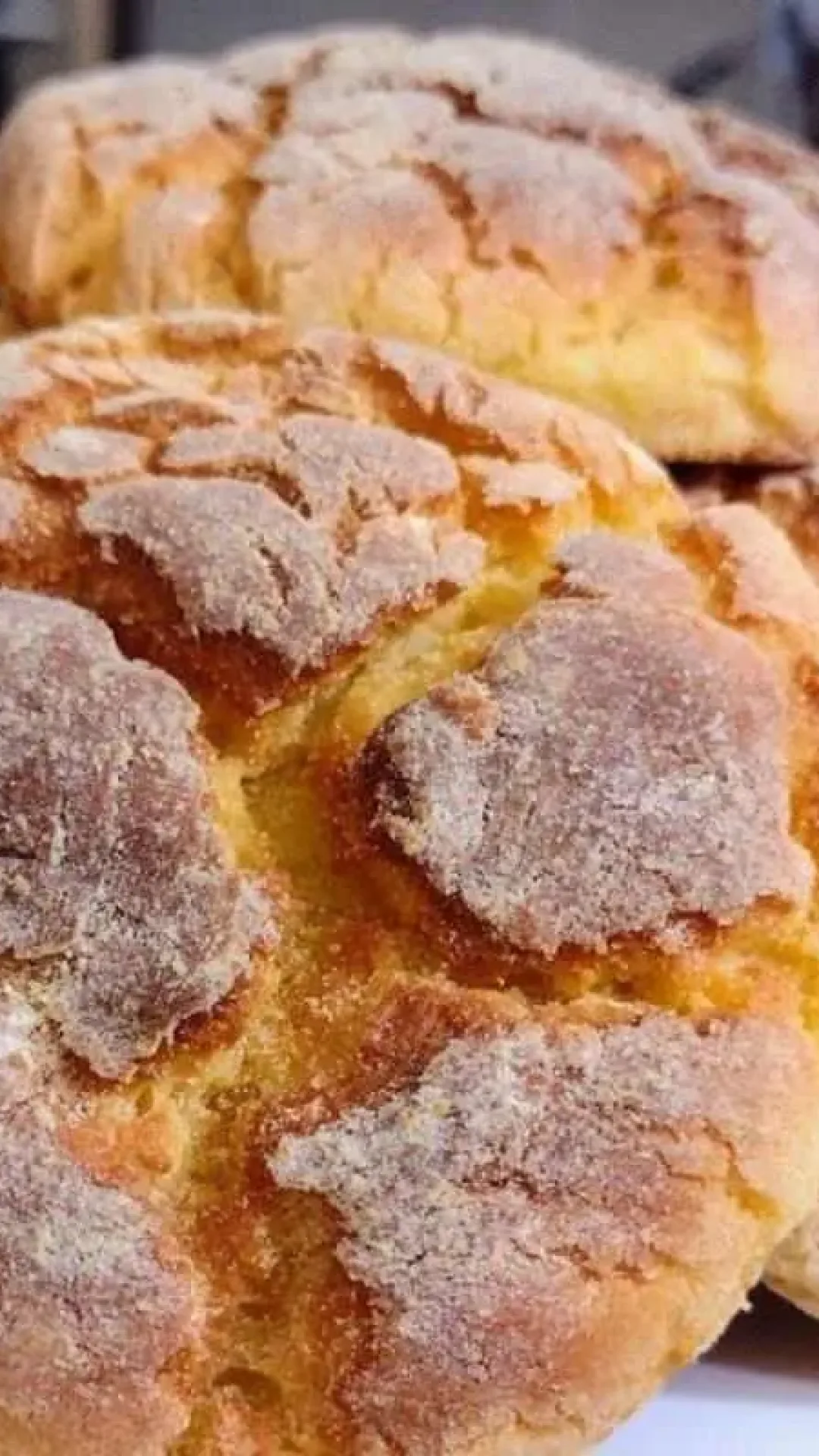 Broa de milho igualzinha de padaria para você servir no café da tarde