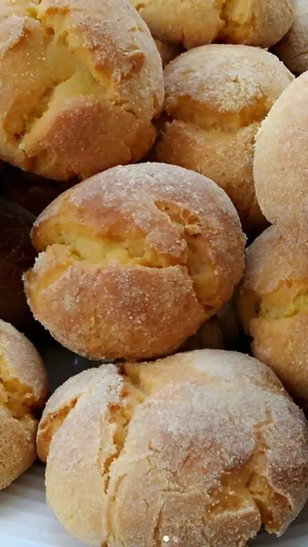 Broa de polvilho com fubá simples e fácil uma delícia para comer com café ou chá
