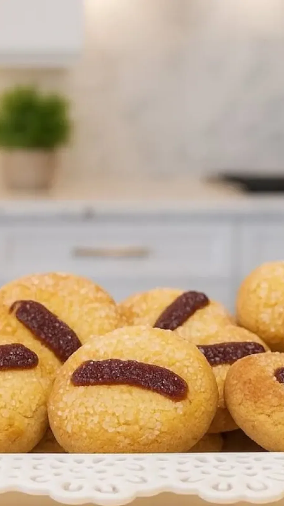 Broinha com fubá simples e gostosa que combina com café passado na hora
