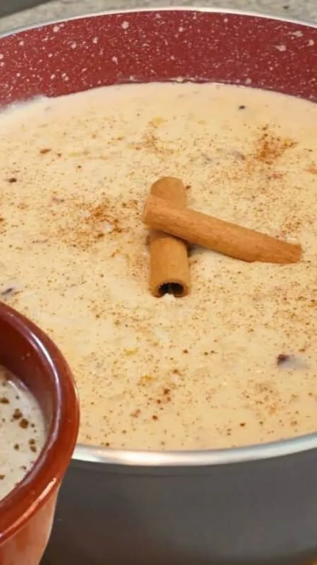 Canjica cremosa perfeita com receita fácil e irresistível para servir em qualquer ocasião