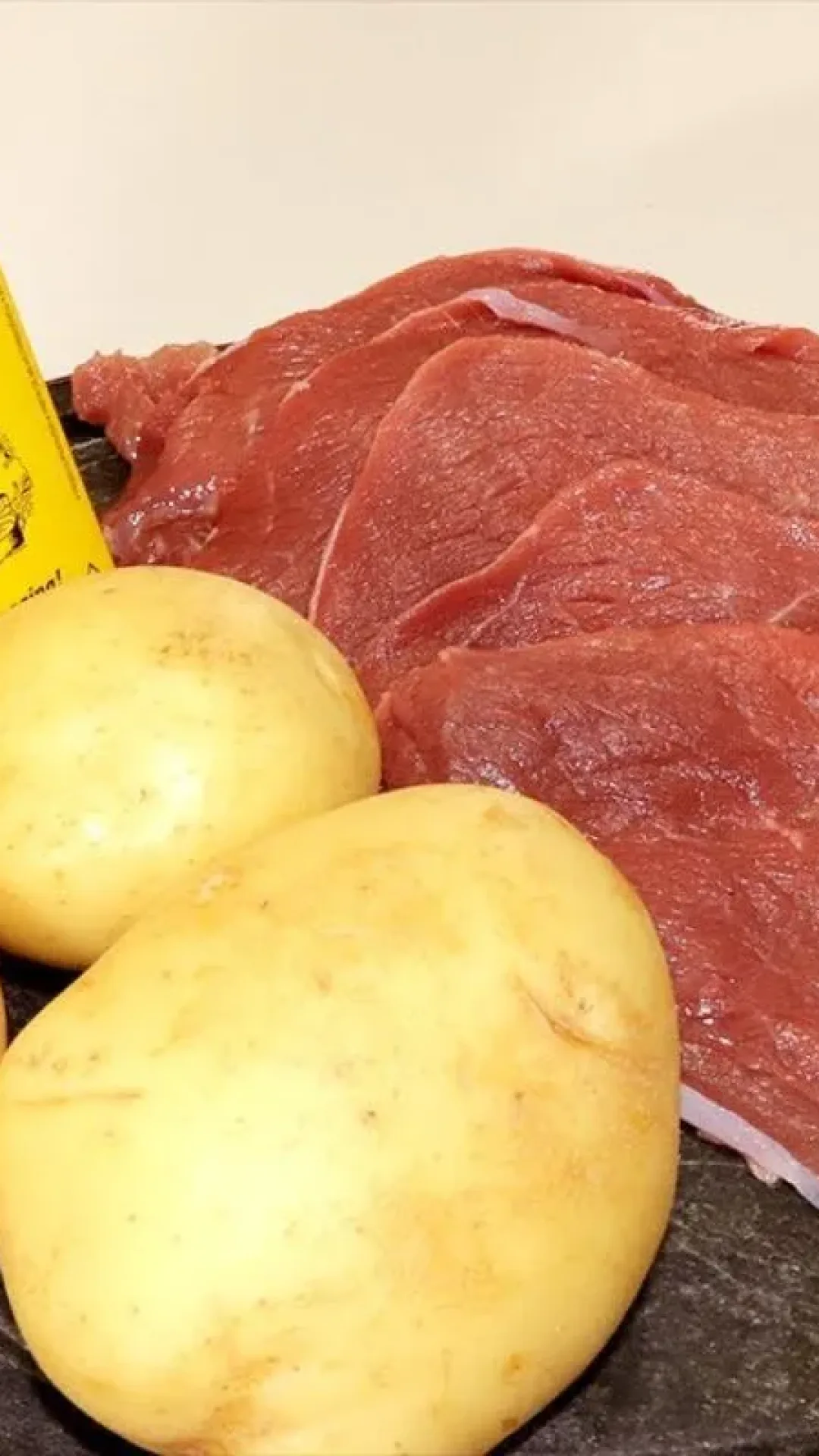 Carne com batata: prato que só tem em restaurante de rico, receita de carne suculenta e saborosa