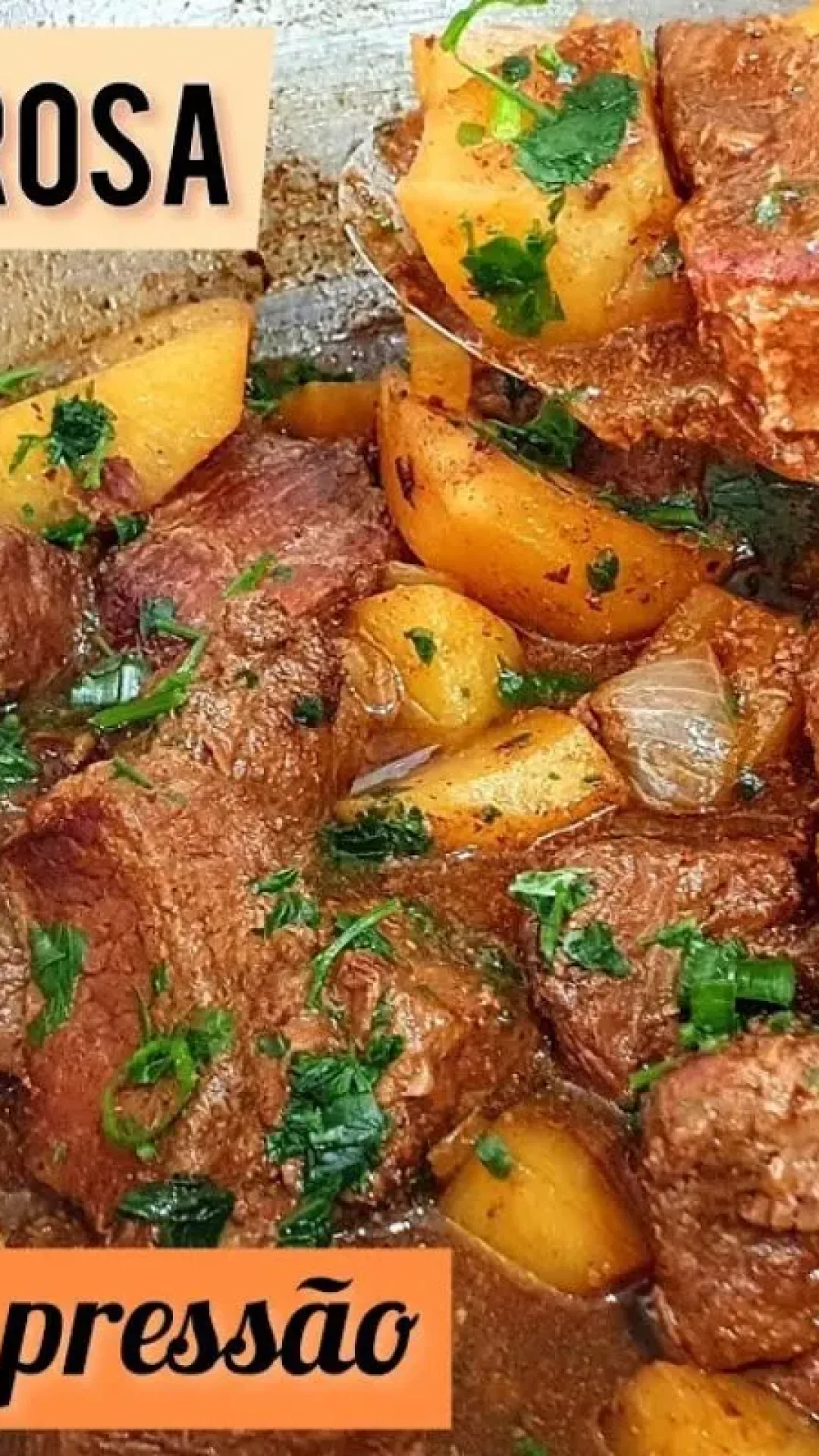 Carne de panela com batata, uma carne super macia e suculenta feita sem panela de pressão