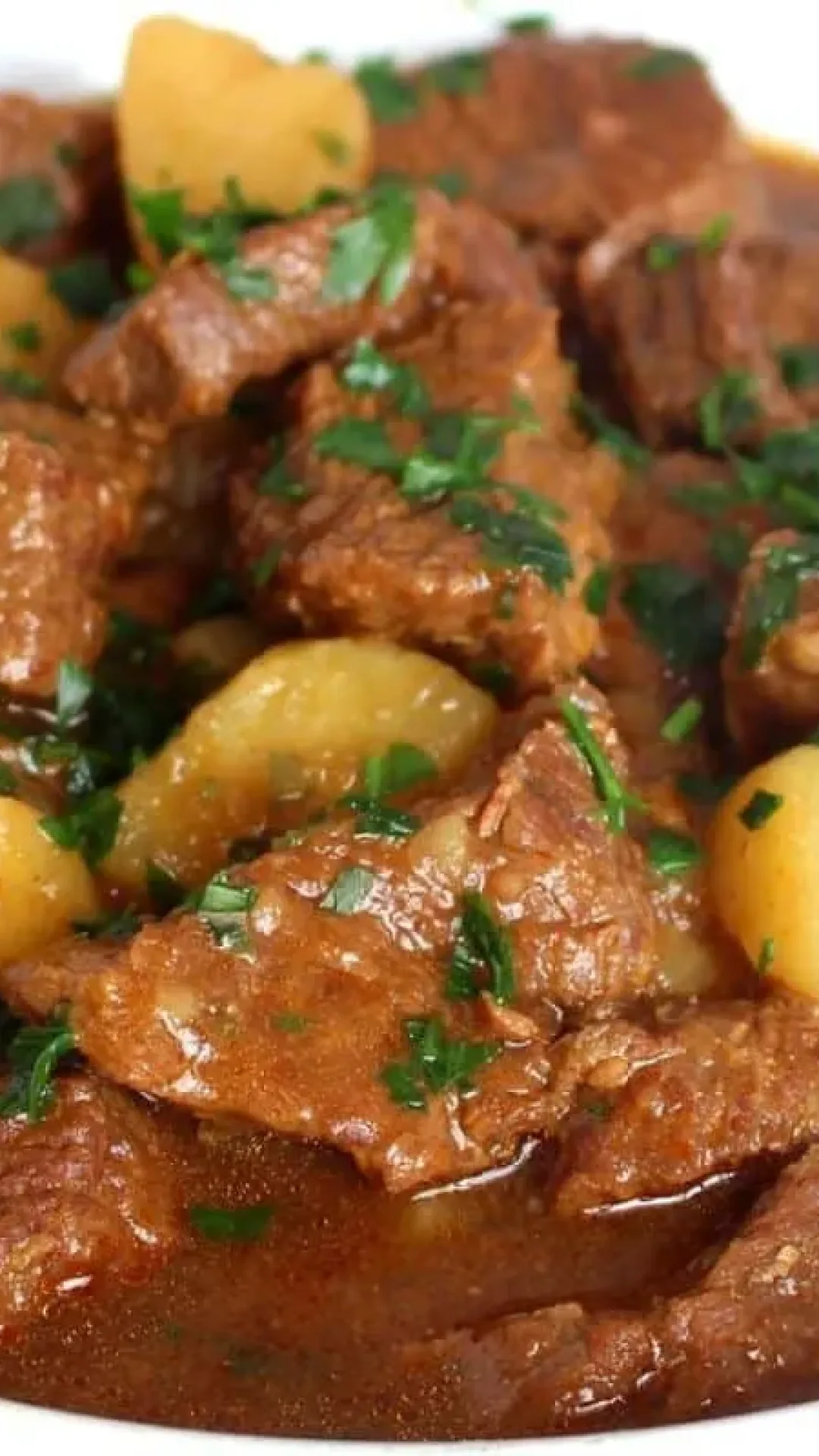 Carne de panela com molho de cerveja preta que vai te surpreender com o sabor