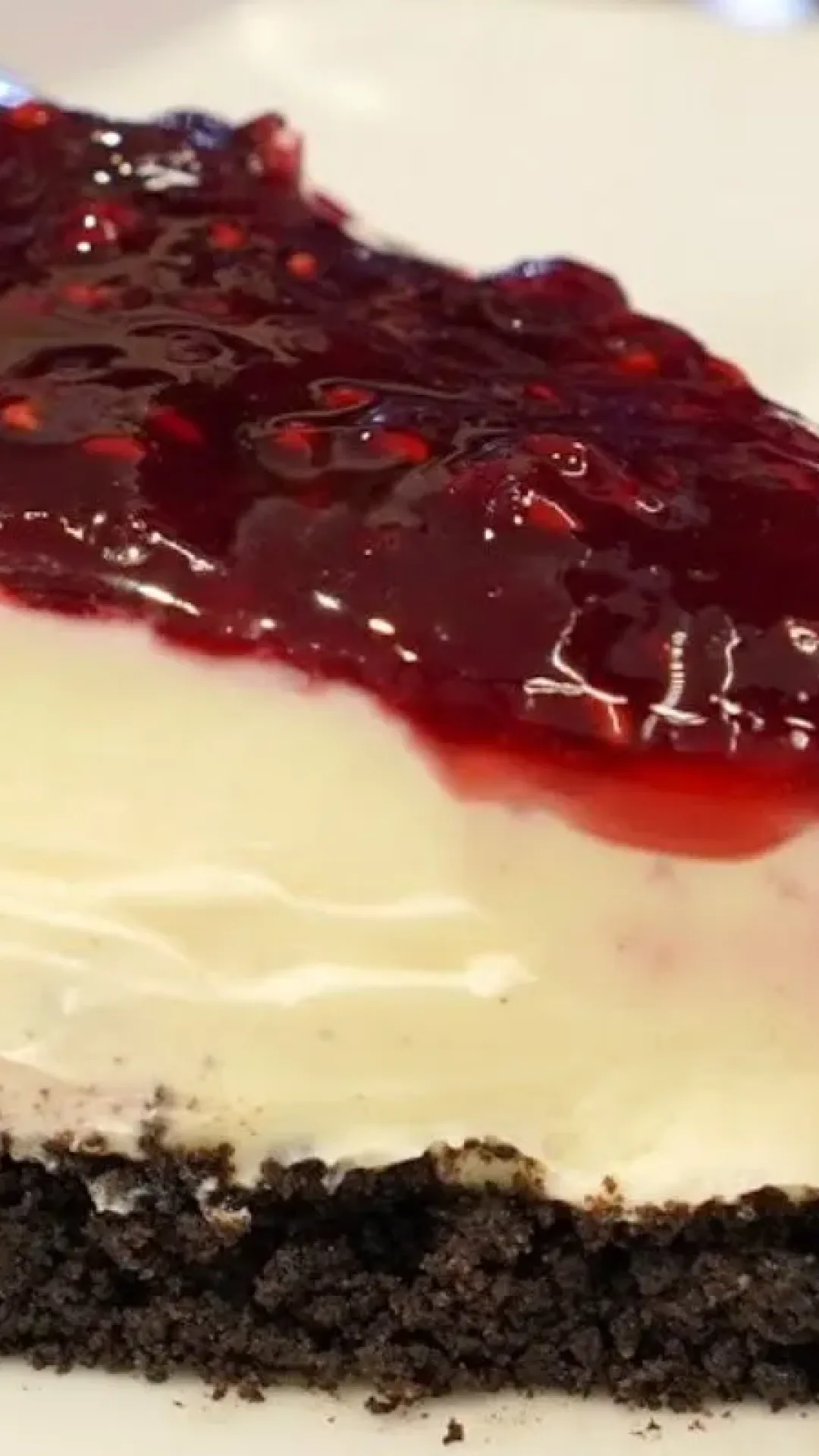 Cheesecake de frutas vermelhas sem forno sobremesa linda cremosa e muito saborosa