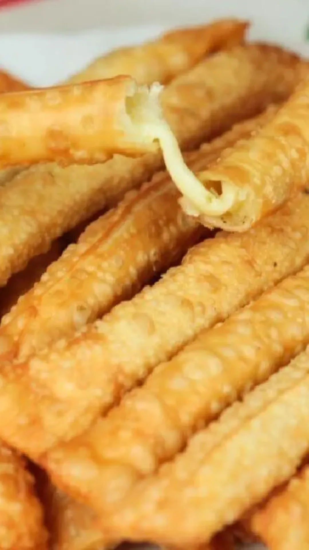Cigarrete de queijo delicioso bem sequinho e crocante