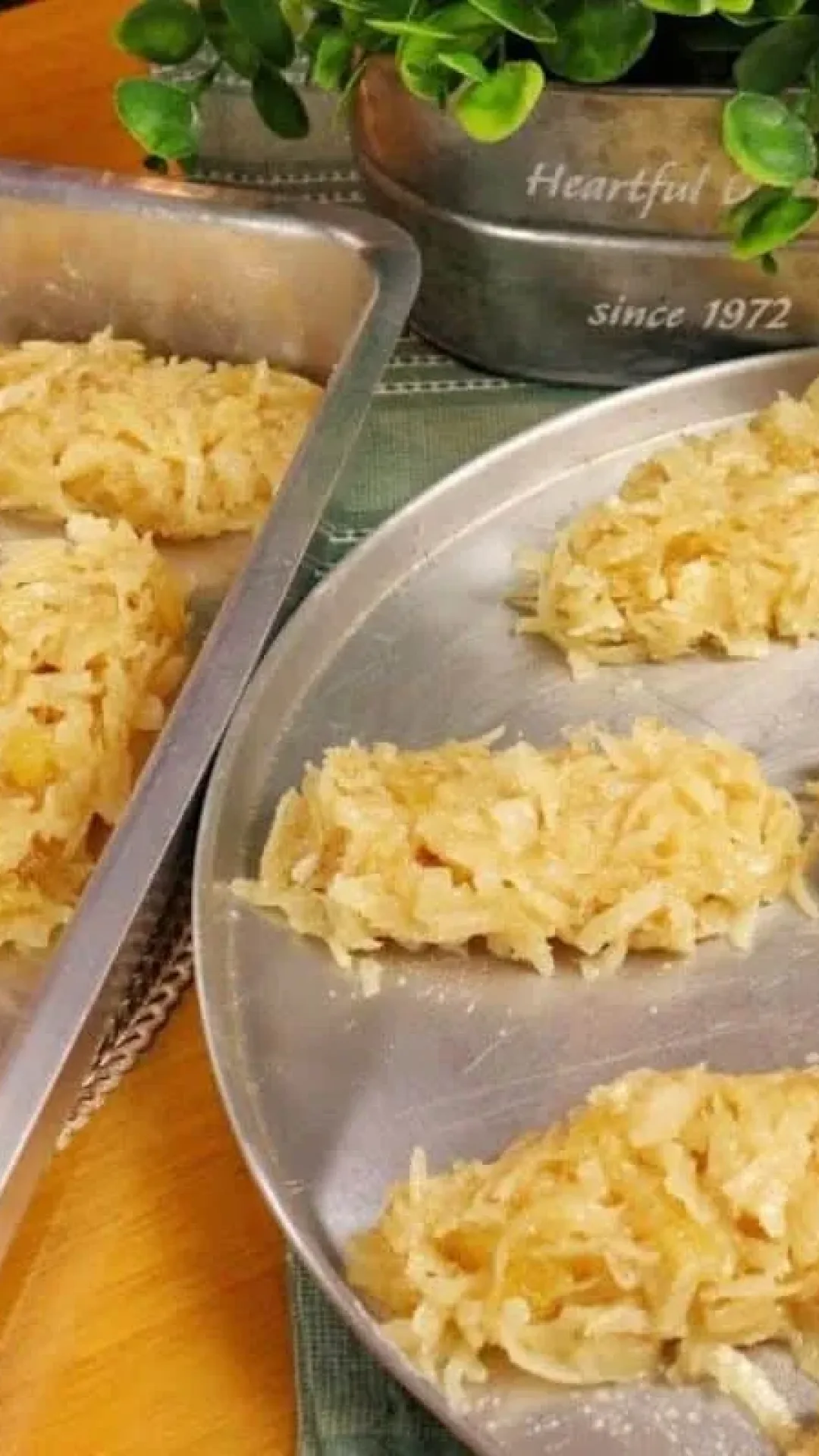 Cocada de abacaxi que junta o azedinho da fruta com a doçura do coco na medida certa