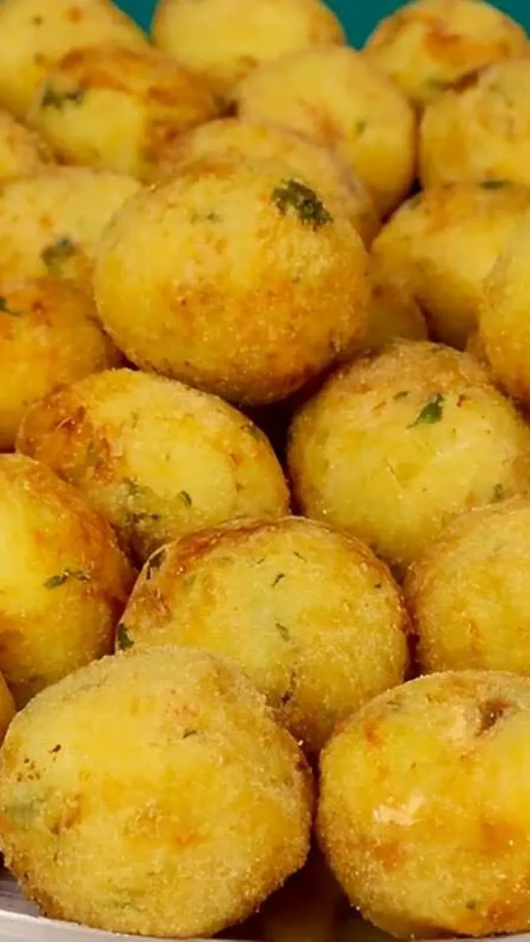 Com essa receita fiz 2 quilos de bolinho de bacalhau usando apenas 600 gramas de bacalhau