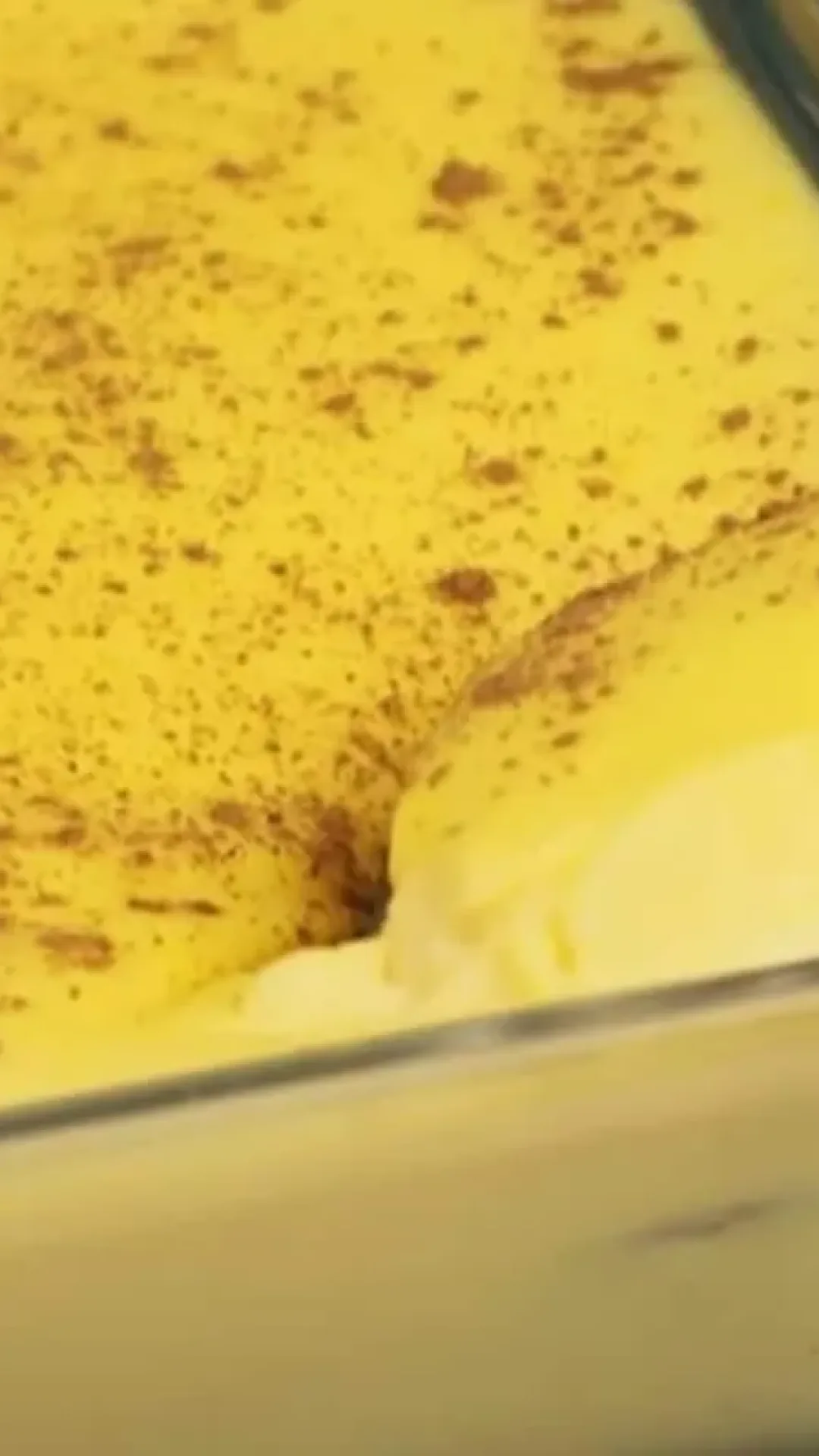 Como fazer curau de milho de latinha super cremoso na travessa para uma sobremesa sem mistério