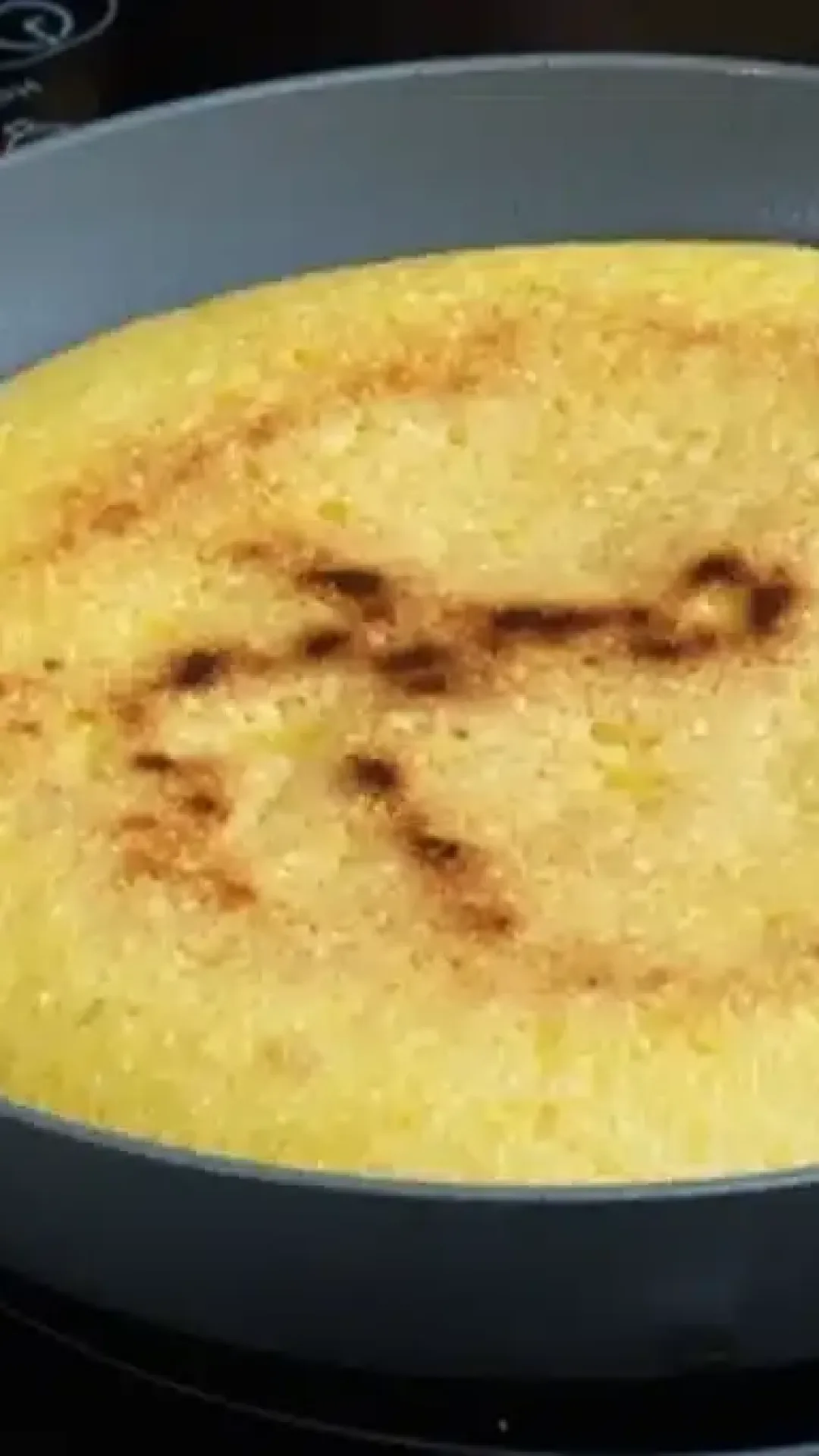Como fazer cuscuz de frigideira: sem glúten e pronto em 5 minutos para você não comer pão com trigo.
