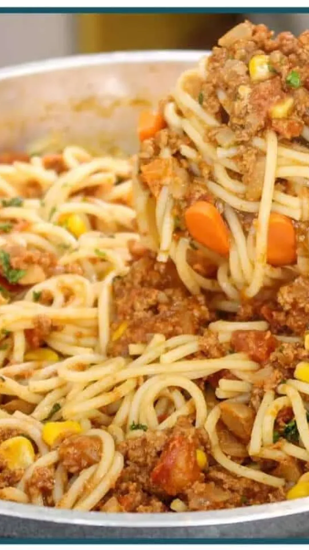 Como fazer macarronada tradicional, saborosa e soltinha para o almoço de dia das mães