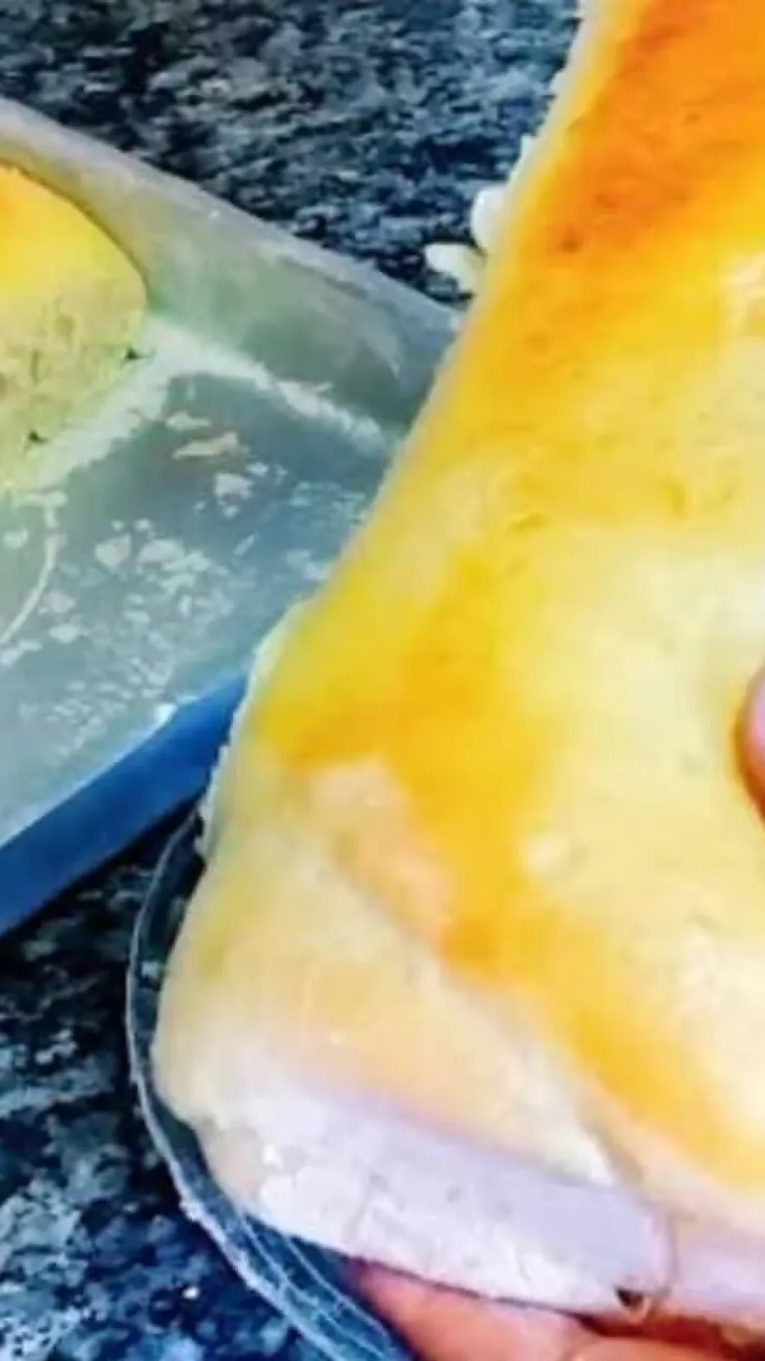 Como fazer pão caseiro rápido e delicioso para o lanche da tarde